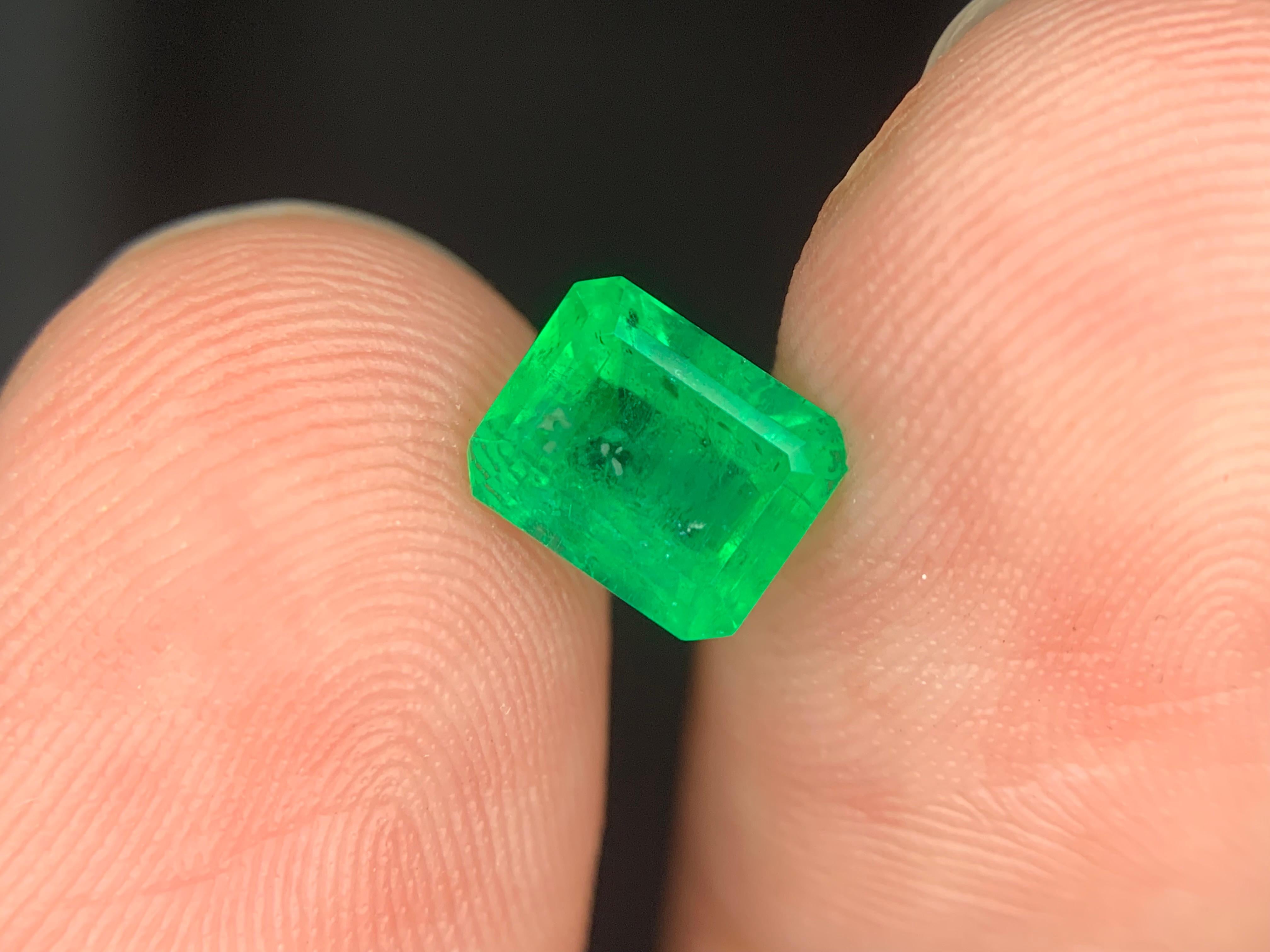 1.80 Karat natürlicher loser Smaragd Edelstein aus Swat, Pakistan im Angebot 3