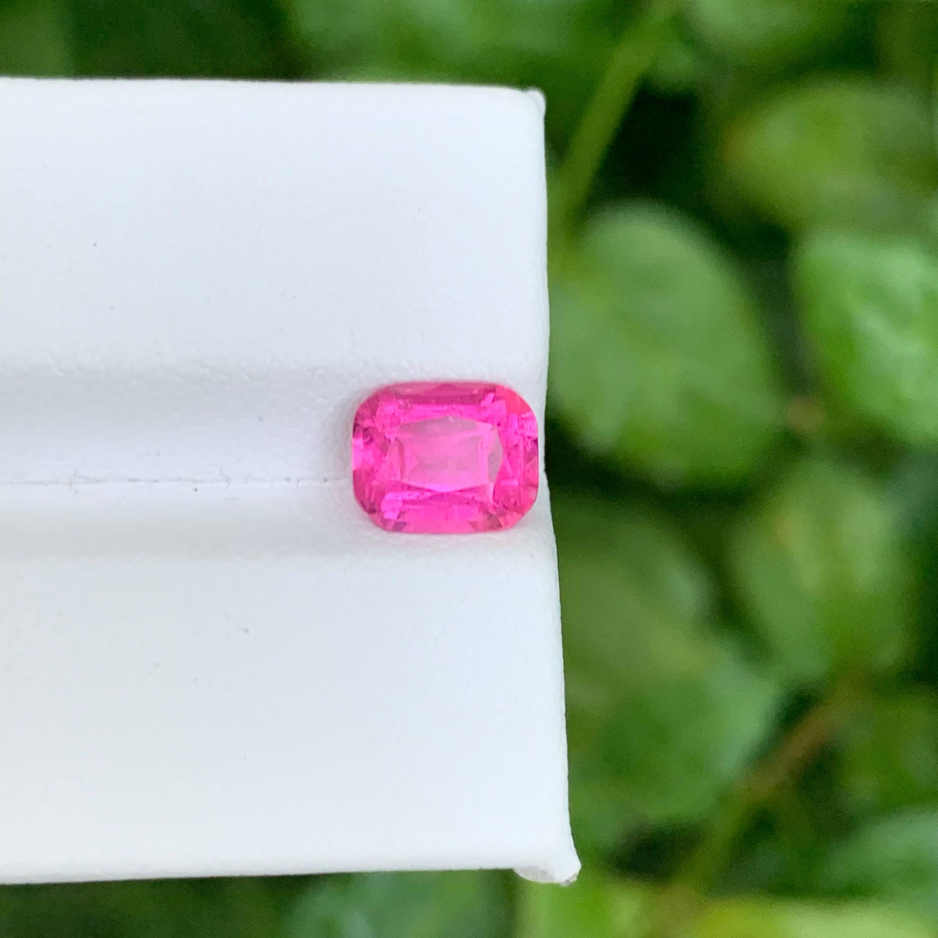 1,80 carati di tormalina rosa calda naturale sfusa con taglio a cuscino Gemma afgana in vendita 5