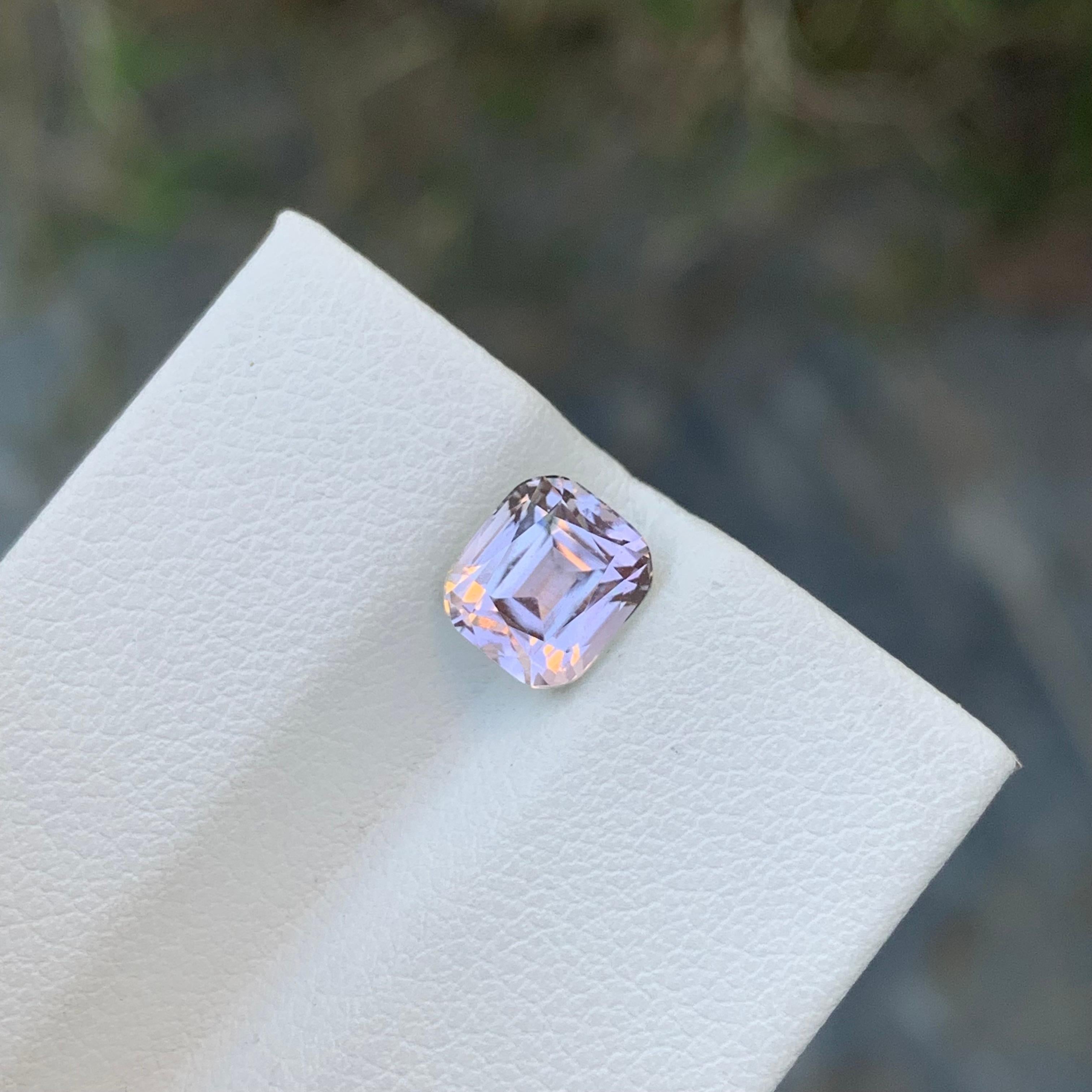 Tourmaline rose clair non sertie de 1,80 carat de forme coussin pour bague en vente 5