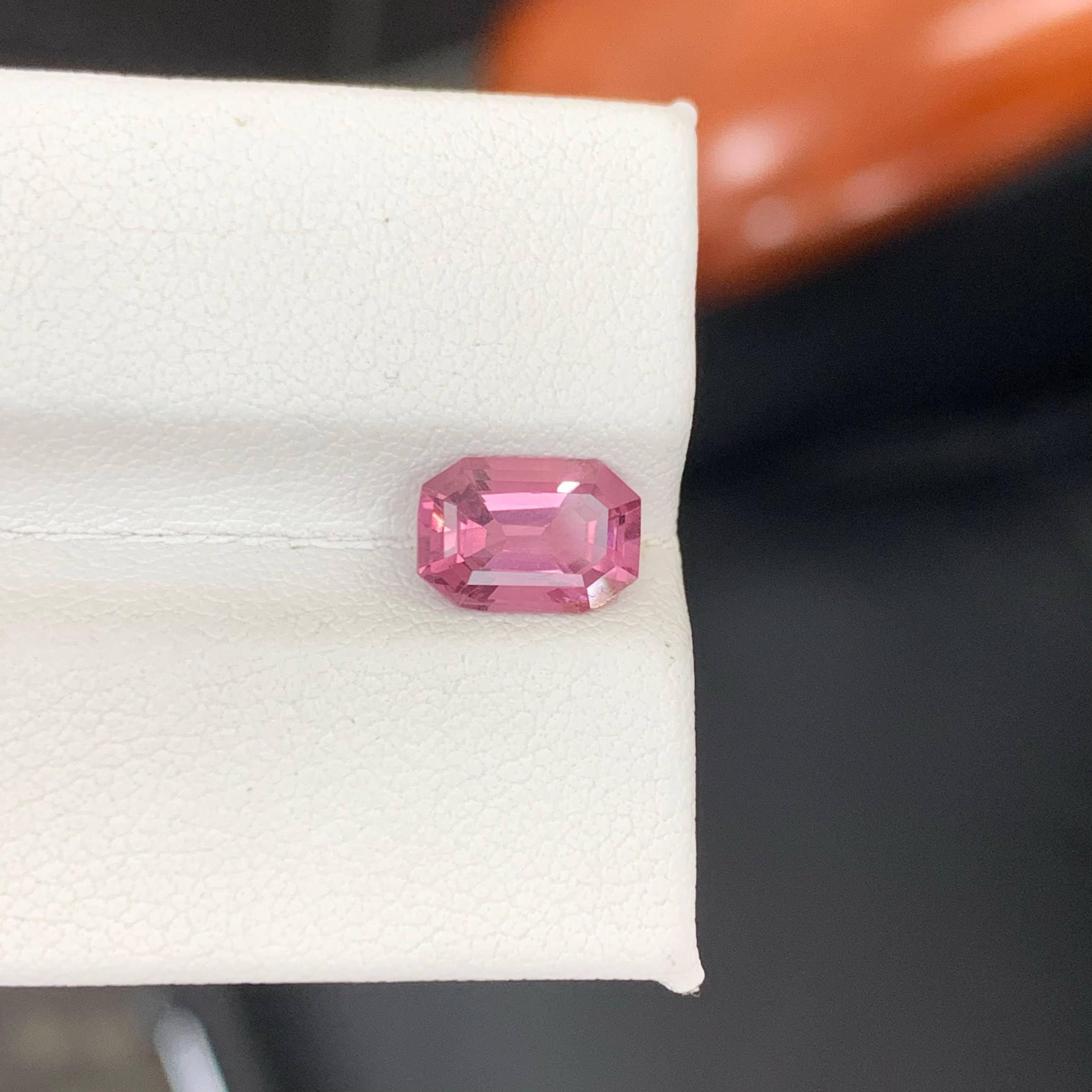 1,80 Karat natürlicher loser rosa Spinell Stein Smaragdschliff burmesischer Edelstein im Angebot 4