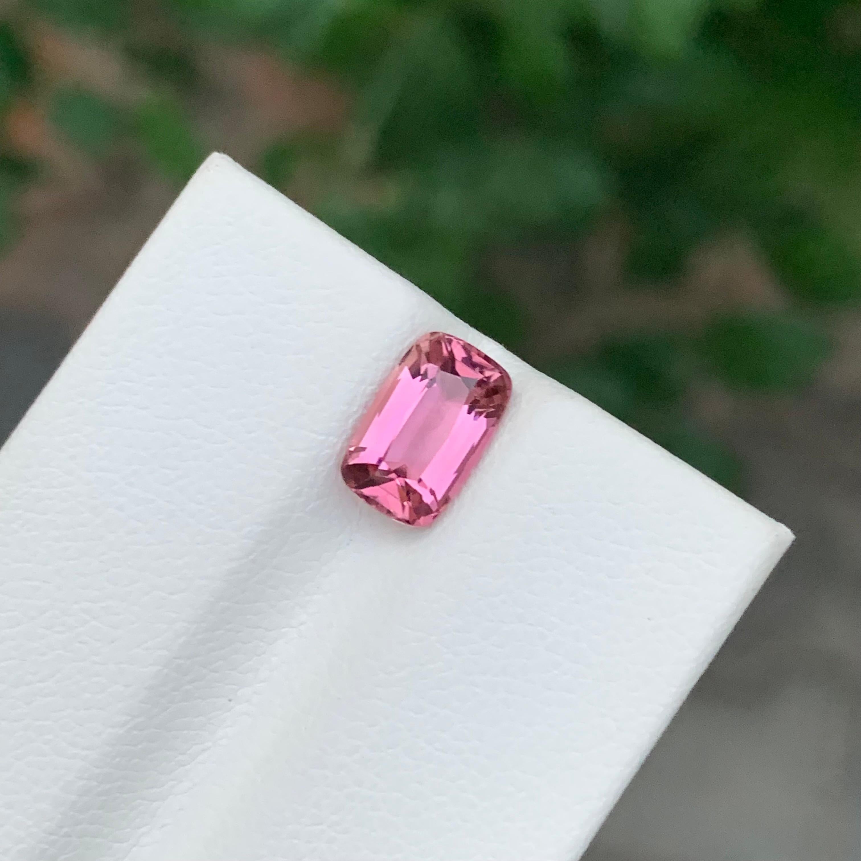 Arts and Crafts Stunning 1.80 Carats Natural Loose Pink Tourmaline For Sale