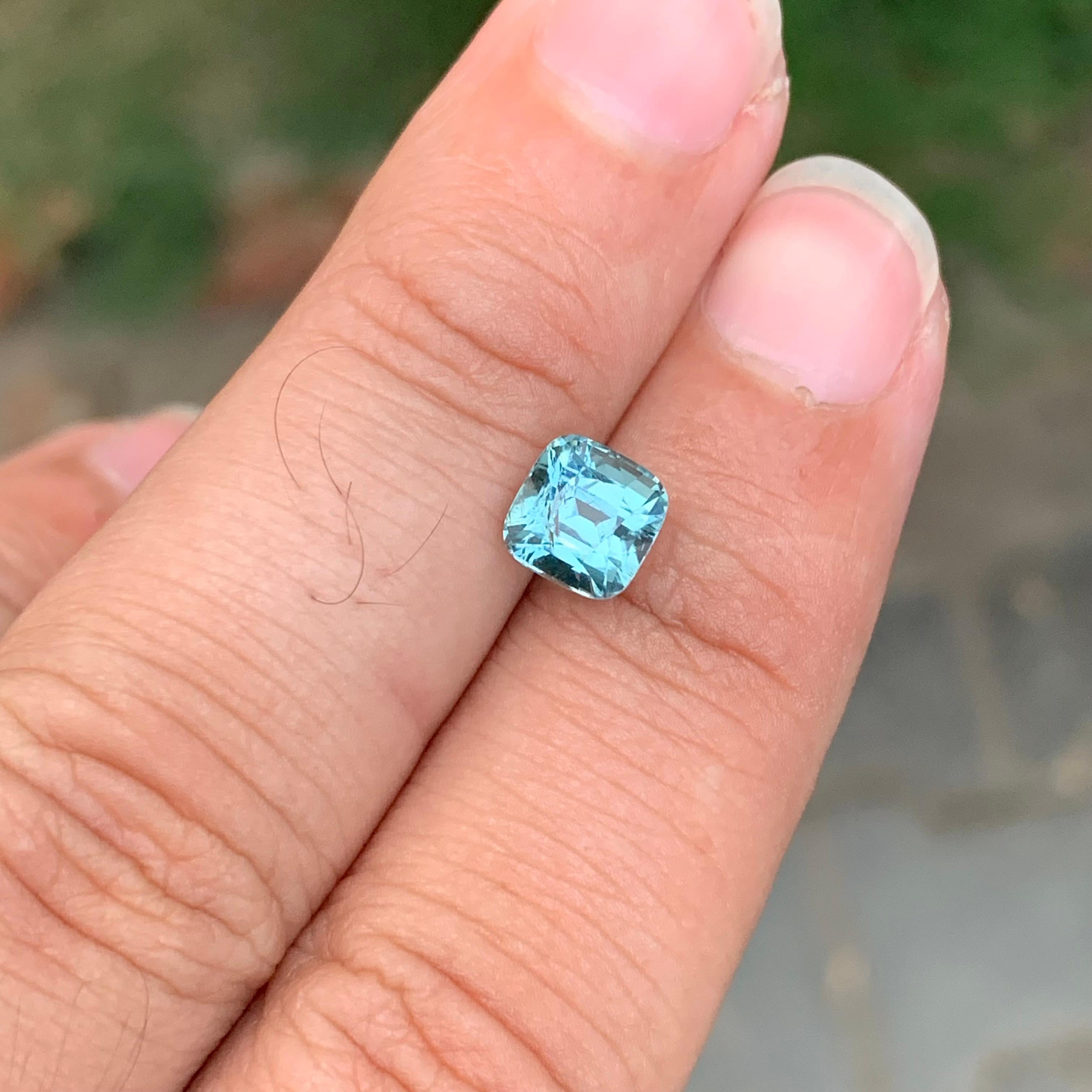 1.80 Carat Natural Loose Sea foam Tourmaline Gem en vente 5
