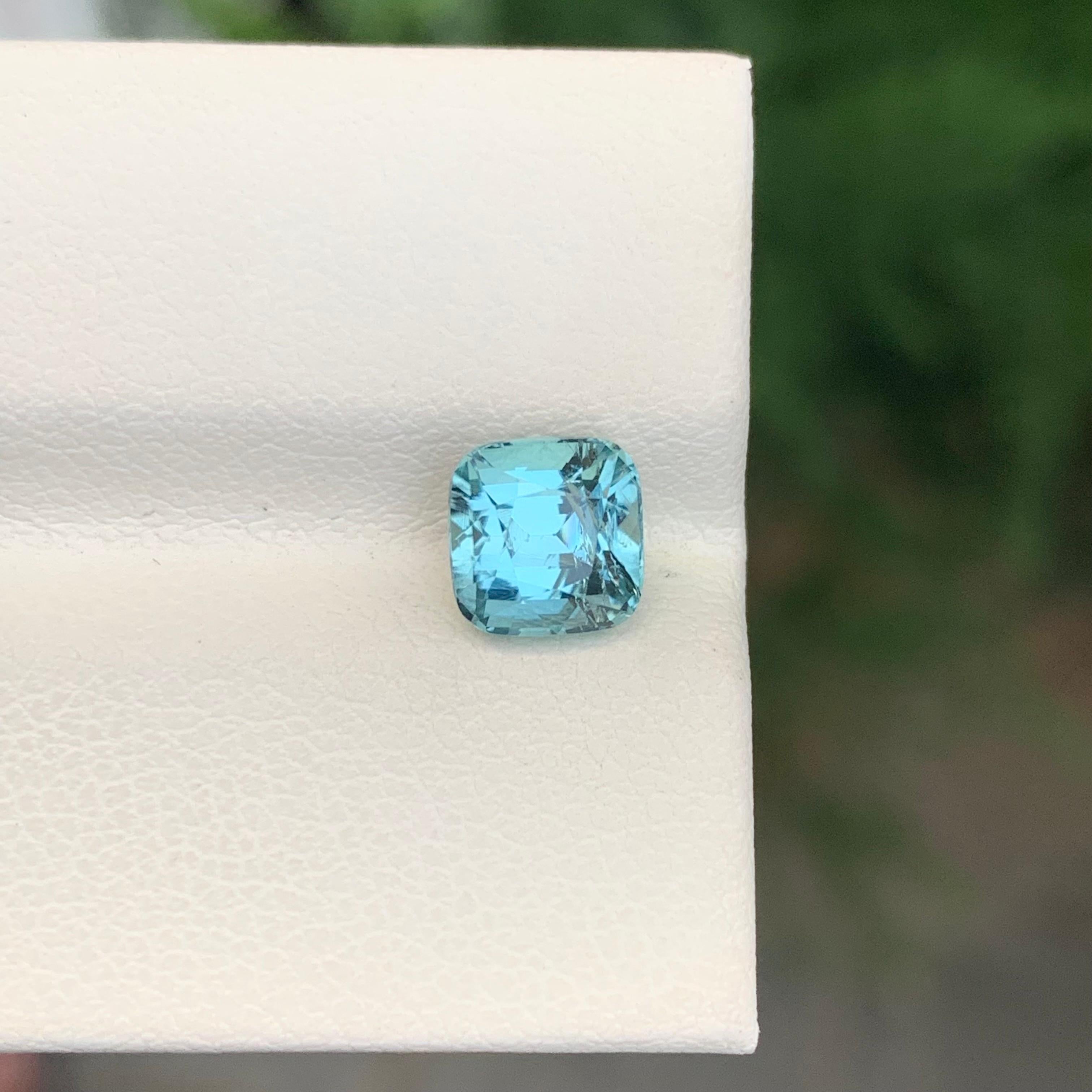 1.80 Carat Natural Loose Sea foam Tourmaline Gem Unisexe en vente