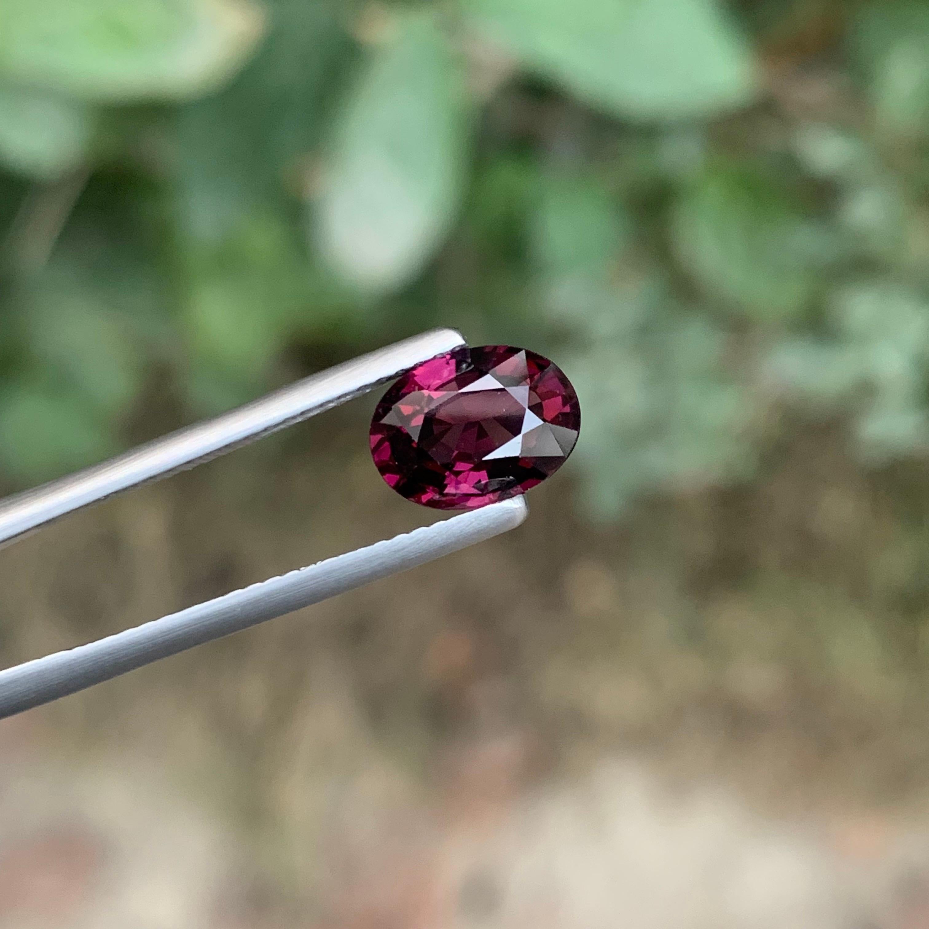 Spinelle à facettes

Poids : 1,80 carat
Dimension : 8,9 x 6,6 x 4 mm
Couleur : Violet 
Origine : Tanzanie 
Traitement : Aucun
Certificat : Sur demande du client 

La Brilliante est une pierre précieuse captivante appréciée pour ses couleurs