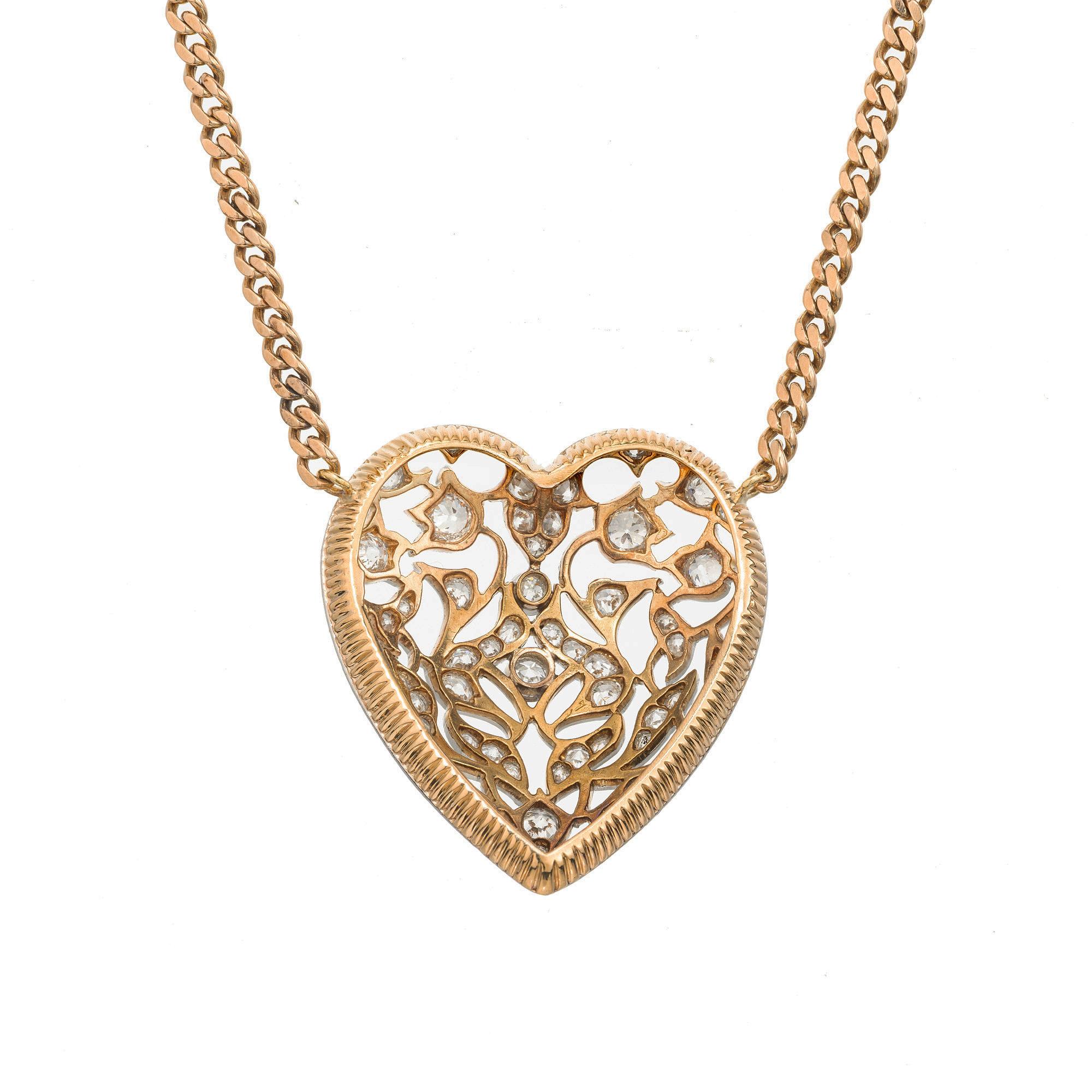 Collana con ciondolo a forma di cuore in platino con diamanti europei da 1,80 carati In condizioni buone in vendita a Stamford, CT