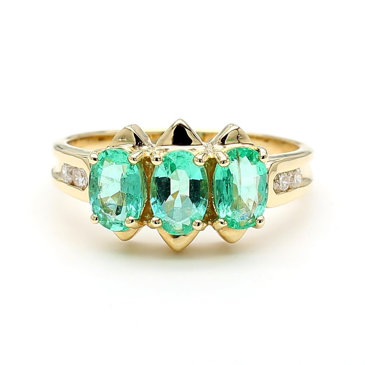 1.80 Carat Oval Emerald 3 Stone Ring in 14K Gold For Sale 6