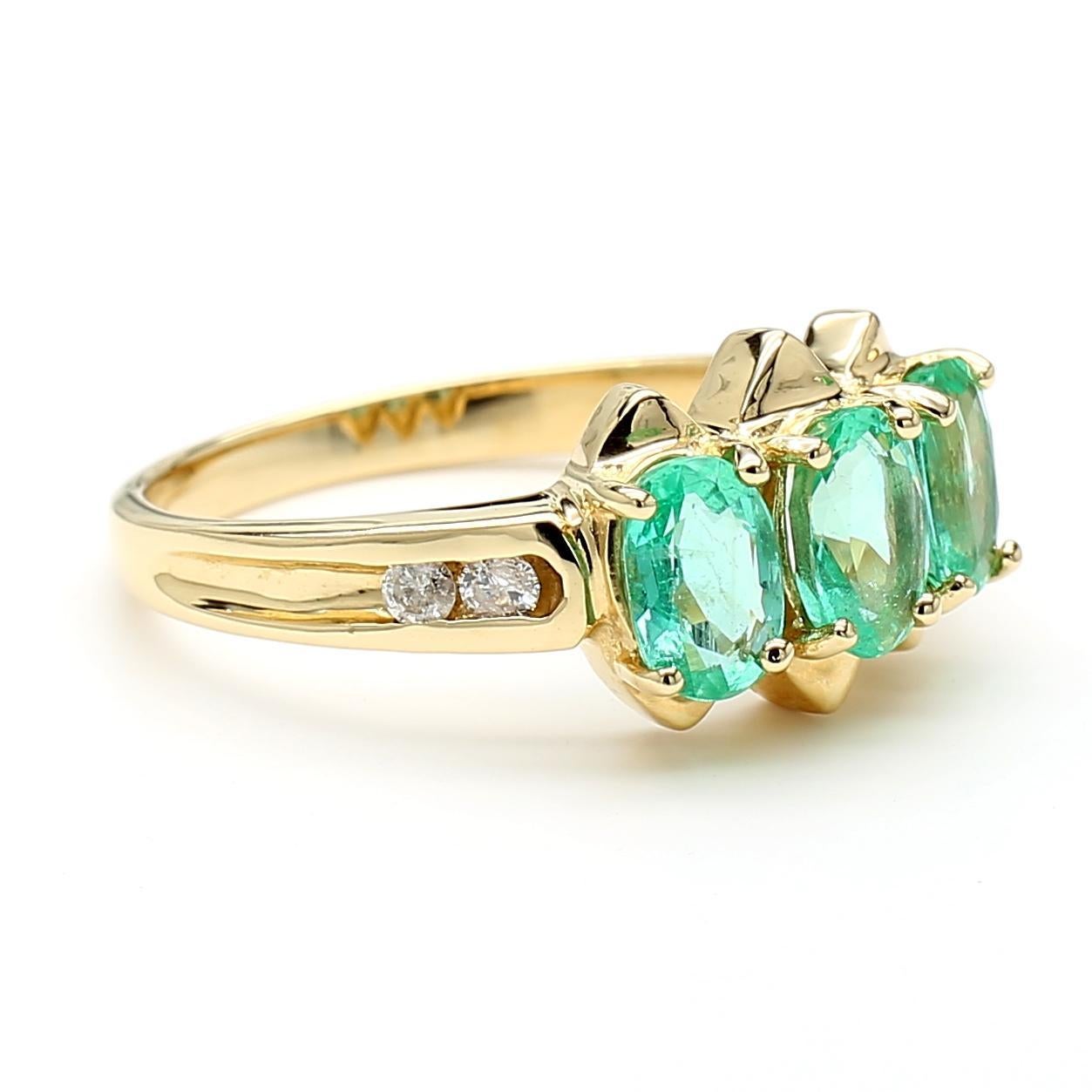 1.80 Carat Oval Emerald 3 Stone Ring in 14K Gold For Sale 2