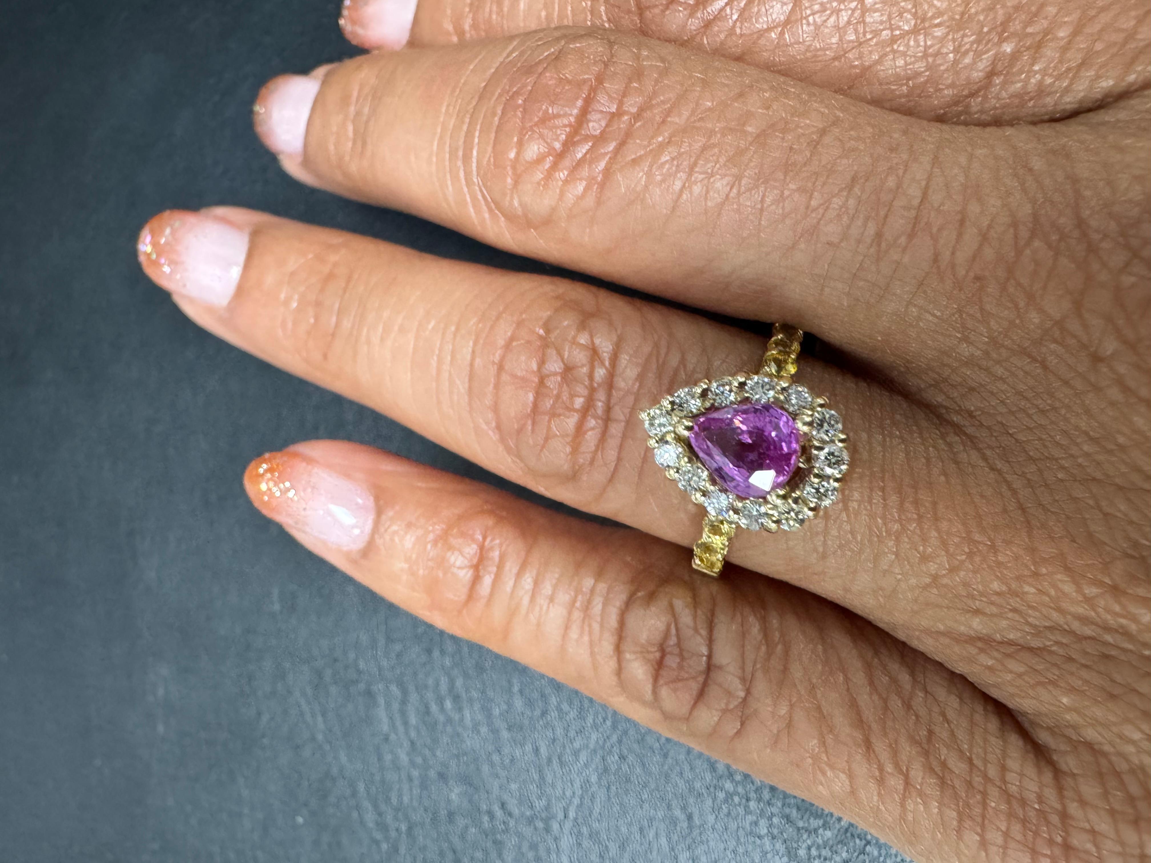 Bague en or jaune 14 carats avec saphir rose, saphir jaune et diamant de 1,80 carat en vente 4