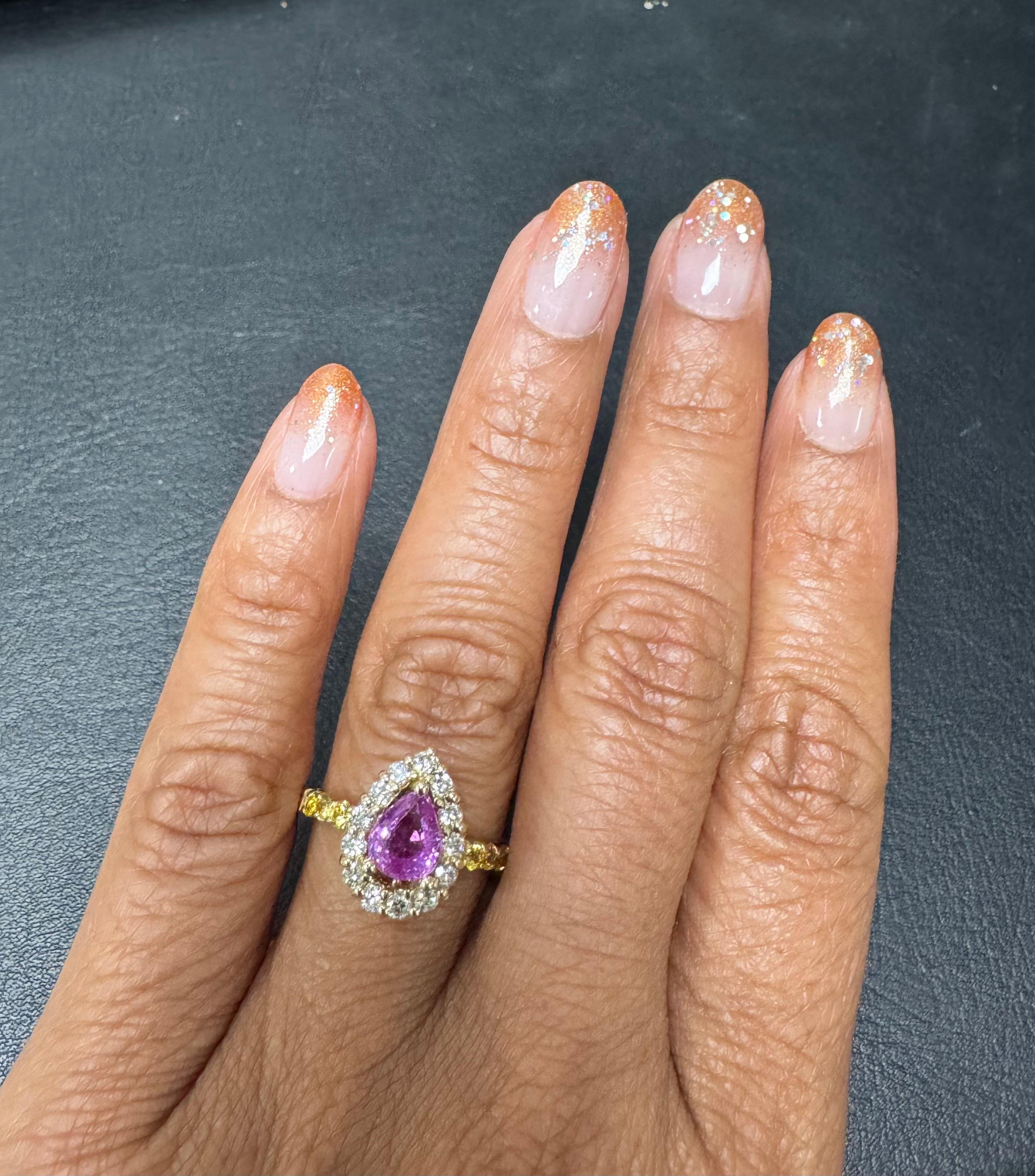 Bague en or jaune 14 carats avec saphir rose, saphir jaune et diamant de 1,80 carat en vente 2