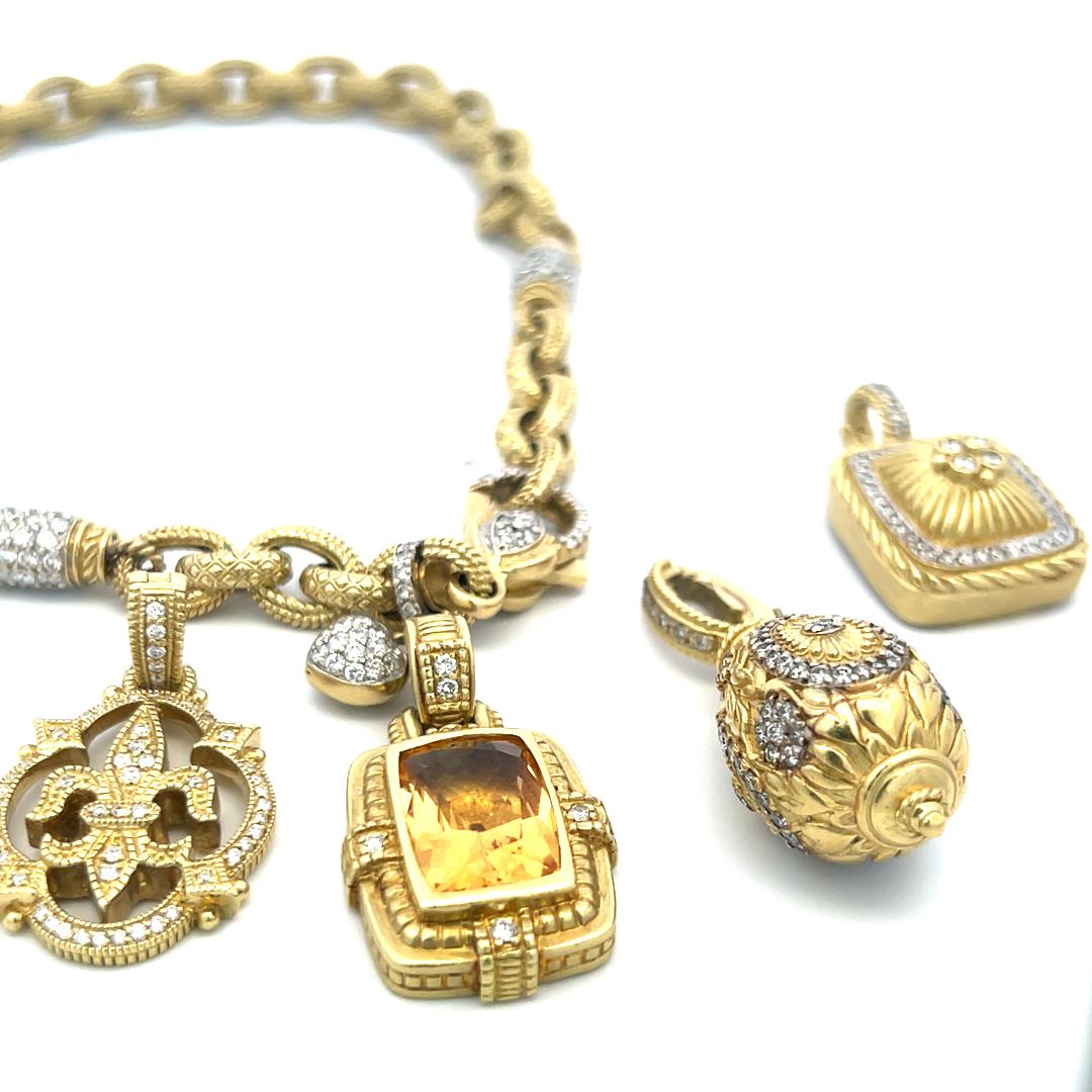 Collier à breloques 18 carats avec diamants ronds brillants de 1,80 carat et citrine 12-16 mm en vente 5