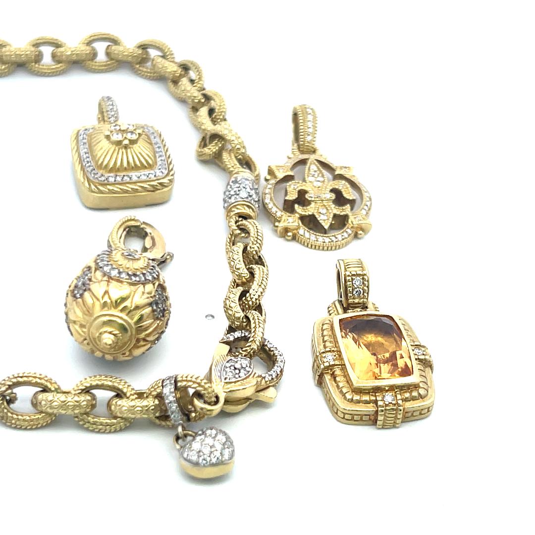 Collier à breloques 18 carats avec diamants ronds brillants de 1,80 carat et citrine 12-16 mm en vente 4