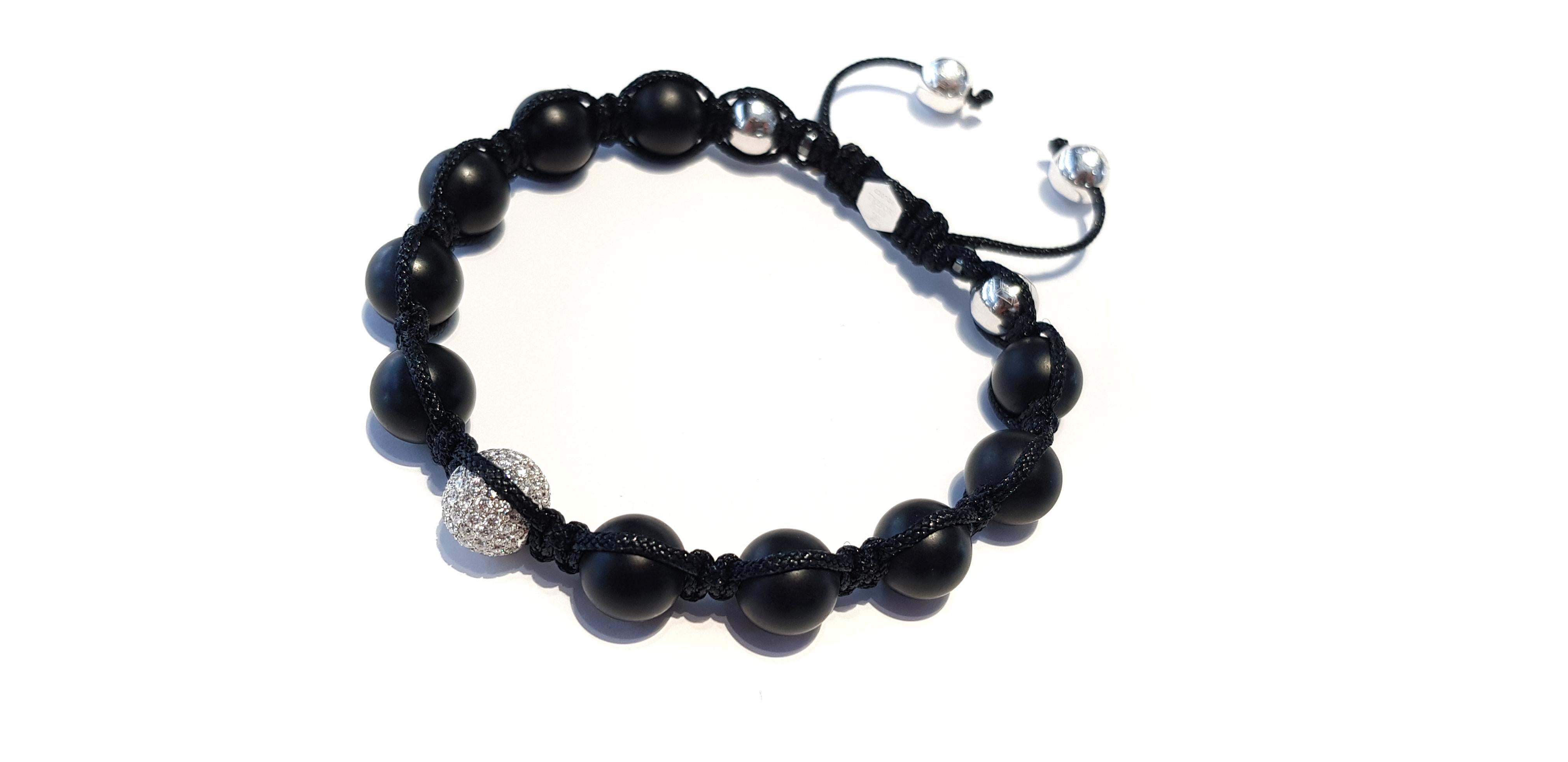 Bracelet de perles pour hommes en or 18 carats avec agate noire et diamants blancs ronds de 1,80 carat  en vente 2