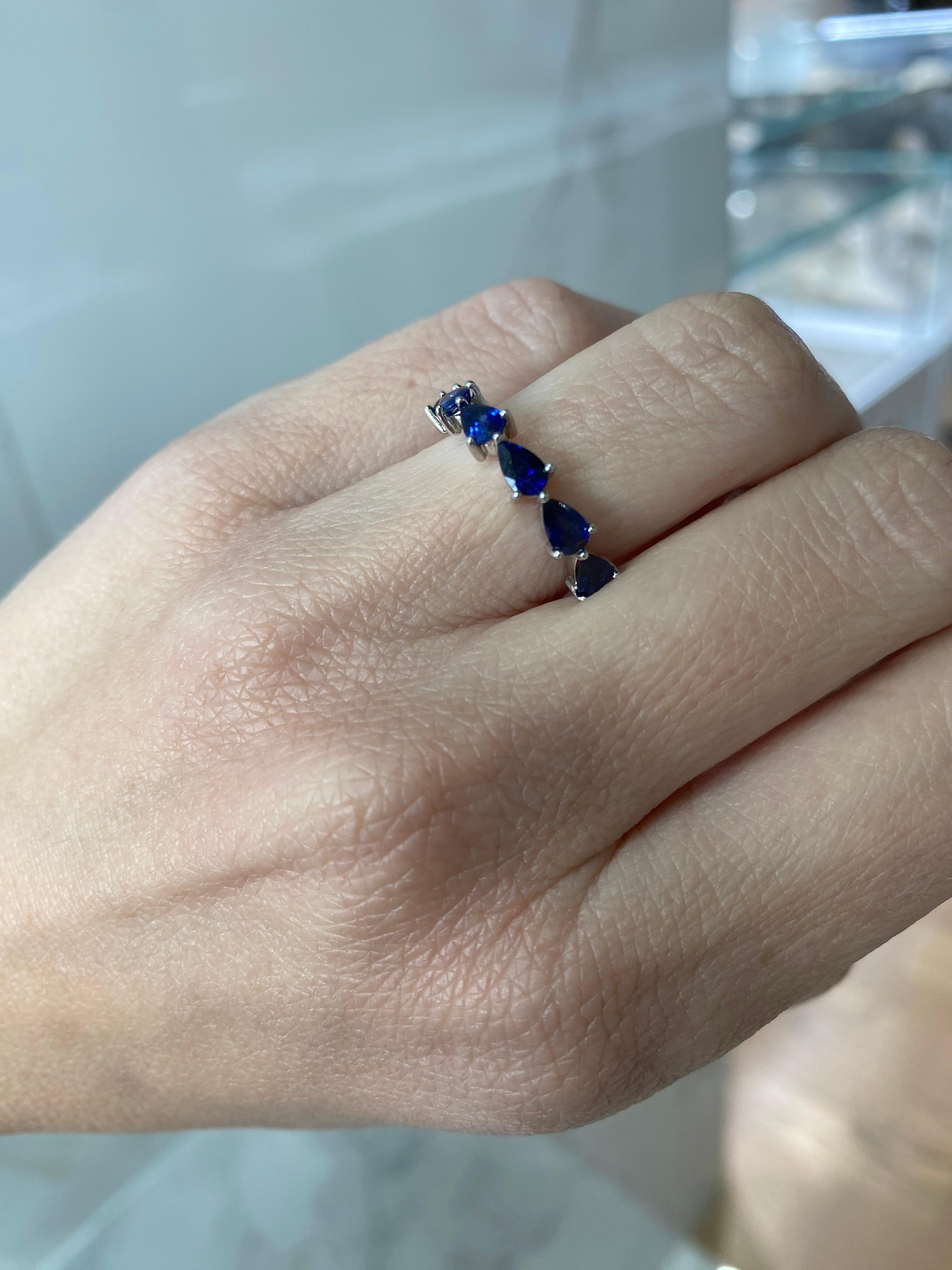 1.80 Carat Total Weight Natural Blue Sapphire Chasing Pear Band  For Sale 9