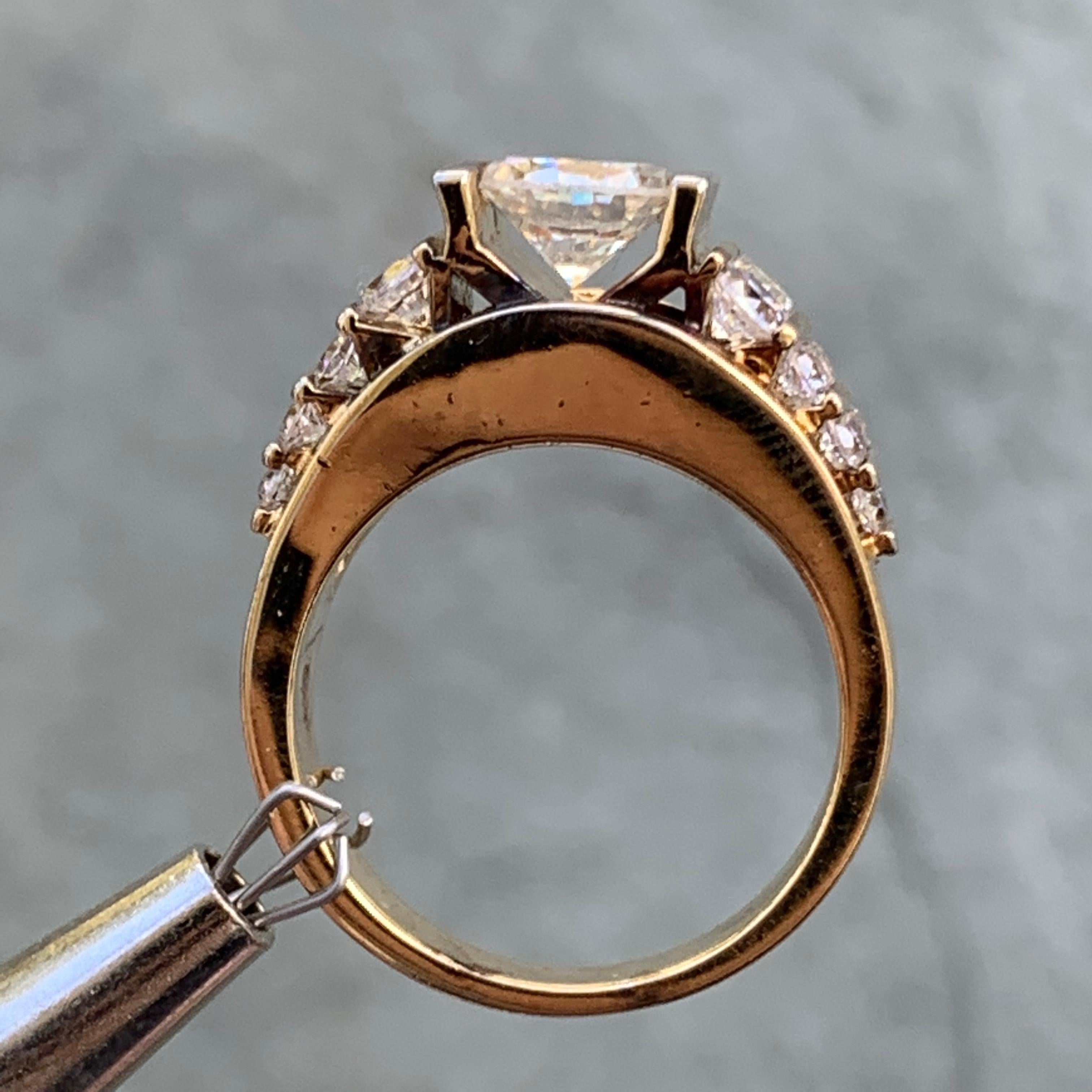 1,80 Karat TW Runder Diamant Verlobung, 10K, Vintage Ben Dannie Original Design im Zustand „Neu“ im Angebot in West Hollywood, CA