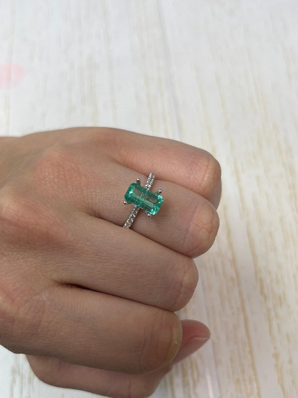 1.80 Carat VVS 10x6 Bluish Green Colombian Emerald - Emerald Cut Muzo Mine For Sale 3