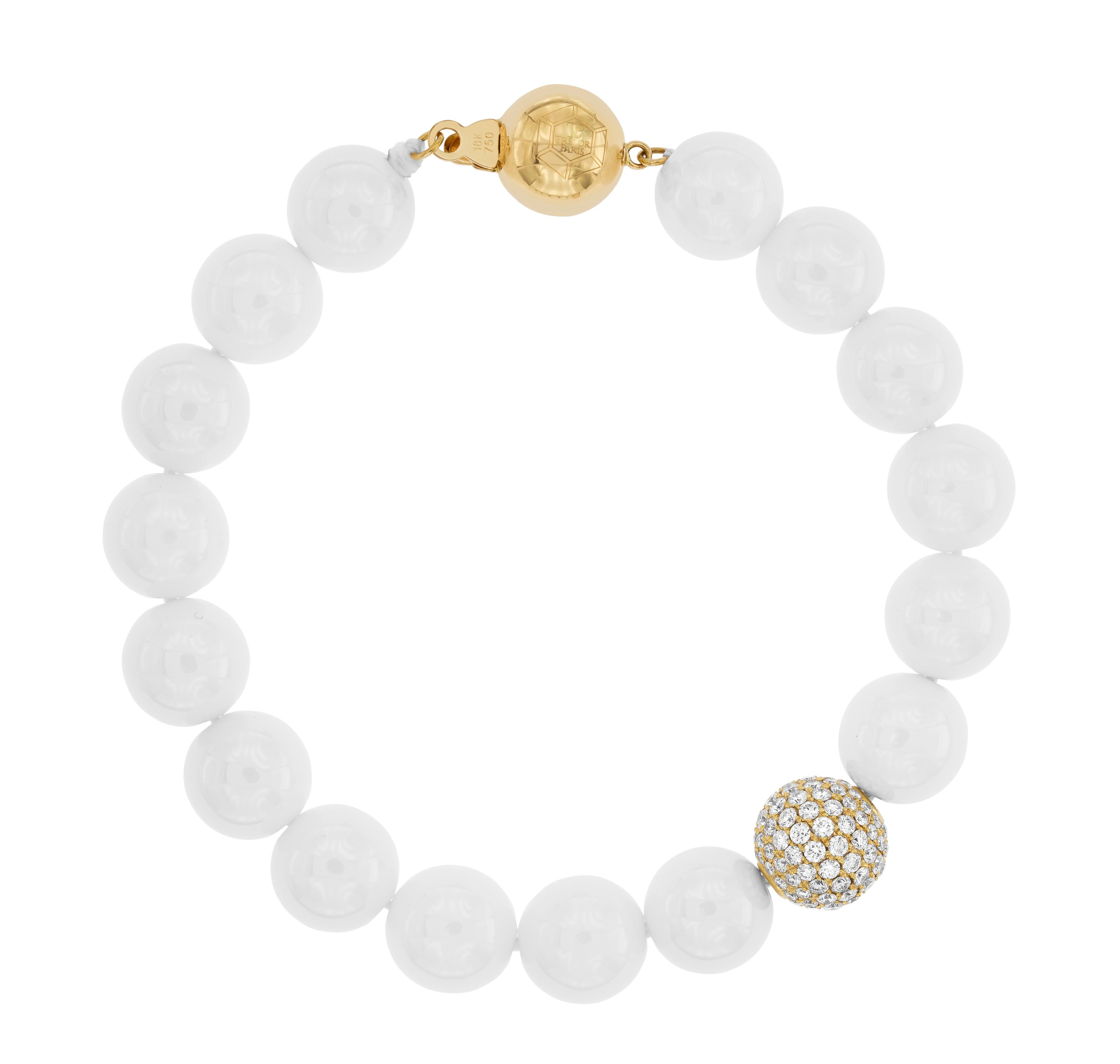 Moderne Tresor Paris Bracelet de perles en céramique et or jaune 18 carats avec diamants blancs de 1,80 carat en vente