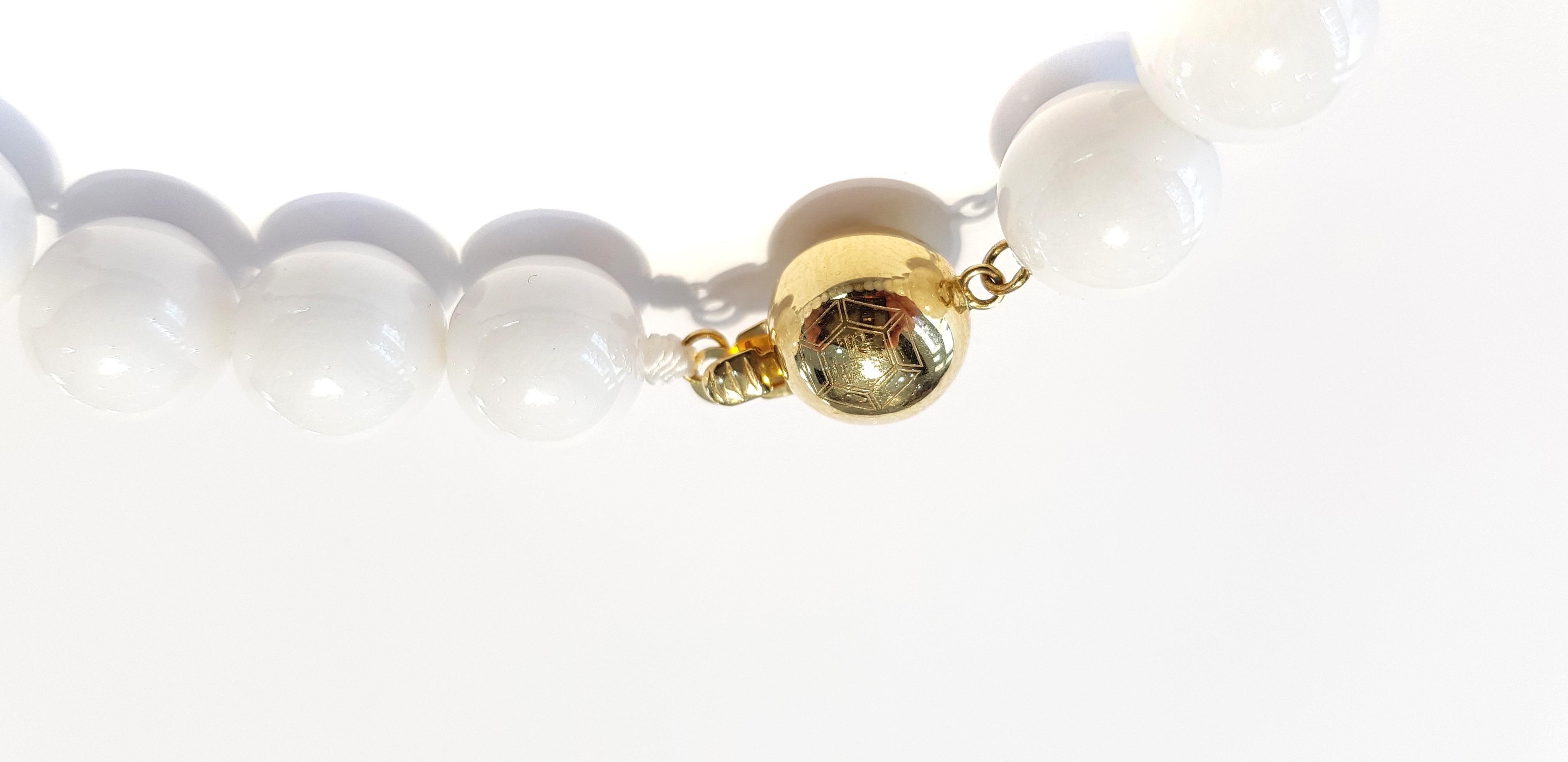 Tresor Paris 1.80 Carat White Diamond 18 KT Yellow Gold Ceramic Bead Bracelet In New Condition For Sale In London, GB