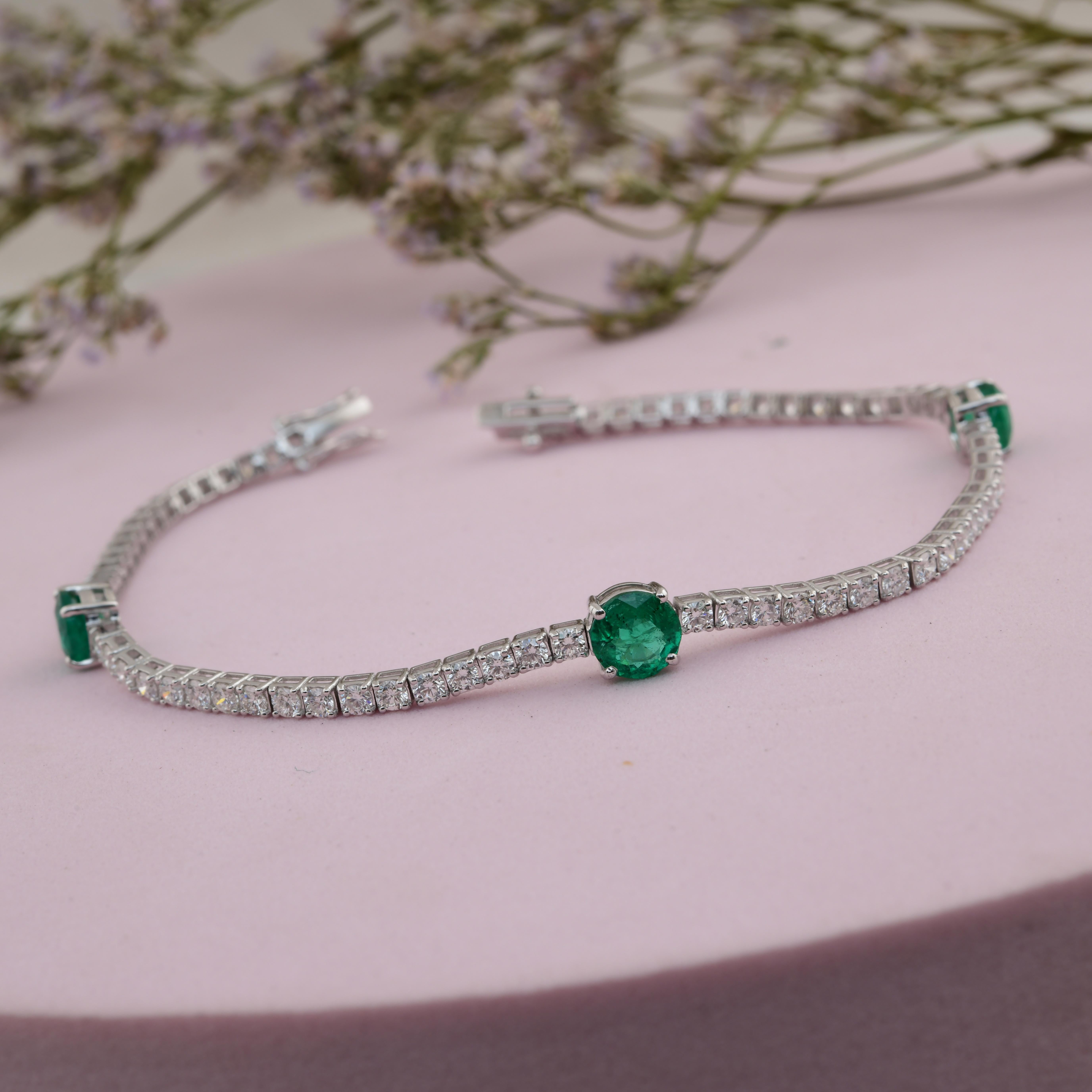 FOLLOW SPECTRUM JEWELS Storefront, um die neueste Collection'S und exklusive Stücke zu sehen. Spectrum Jewels ist stolz darauf, ein Top Seller auf 1stdibs mit 5-Sterne-Kundenbewertungen zu sein. Alle von uns hergestellten Artikel sind handgefertigt