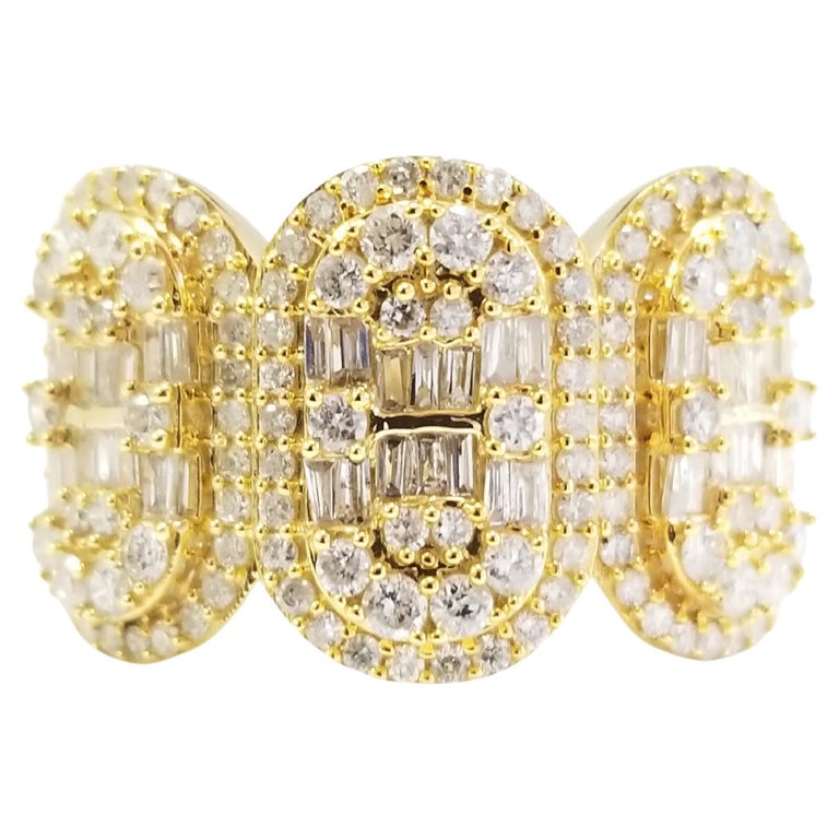 1.80 Carats Baguette Diamond Yellow Gold 14k Ring at 1stDibs