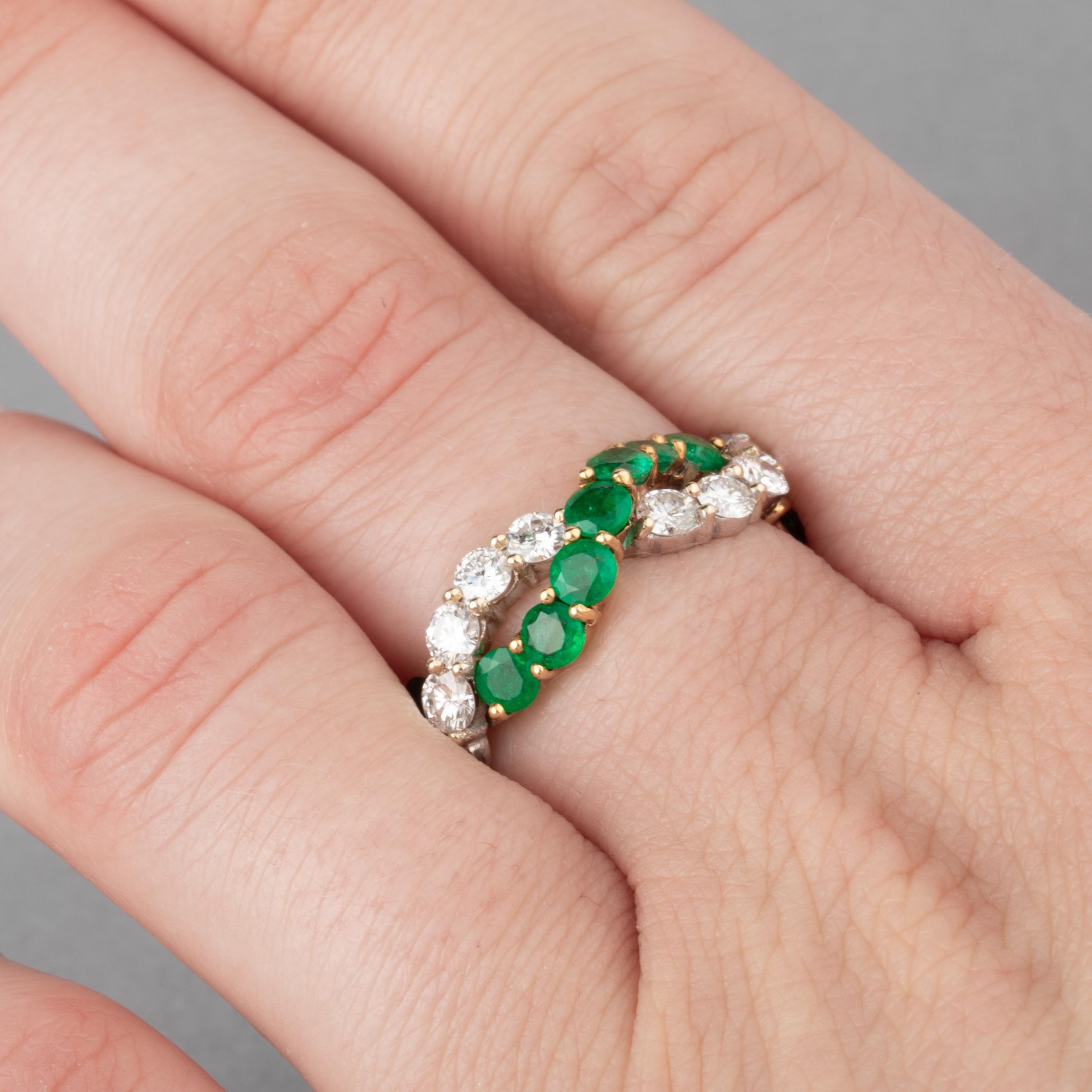 1.80 Carat Diamonds and 2.20 Carat Emeralds French Ring In Good Condition For Sale In Saint-Ouen, FR