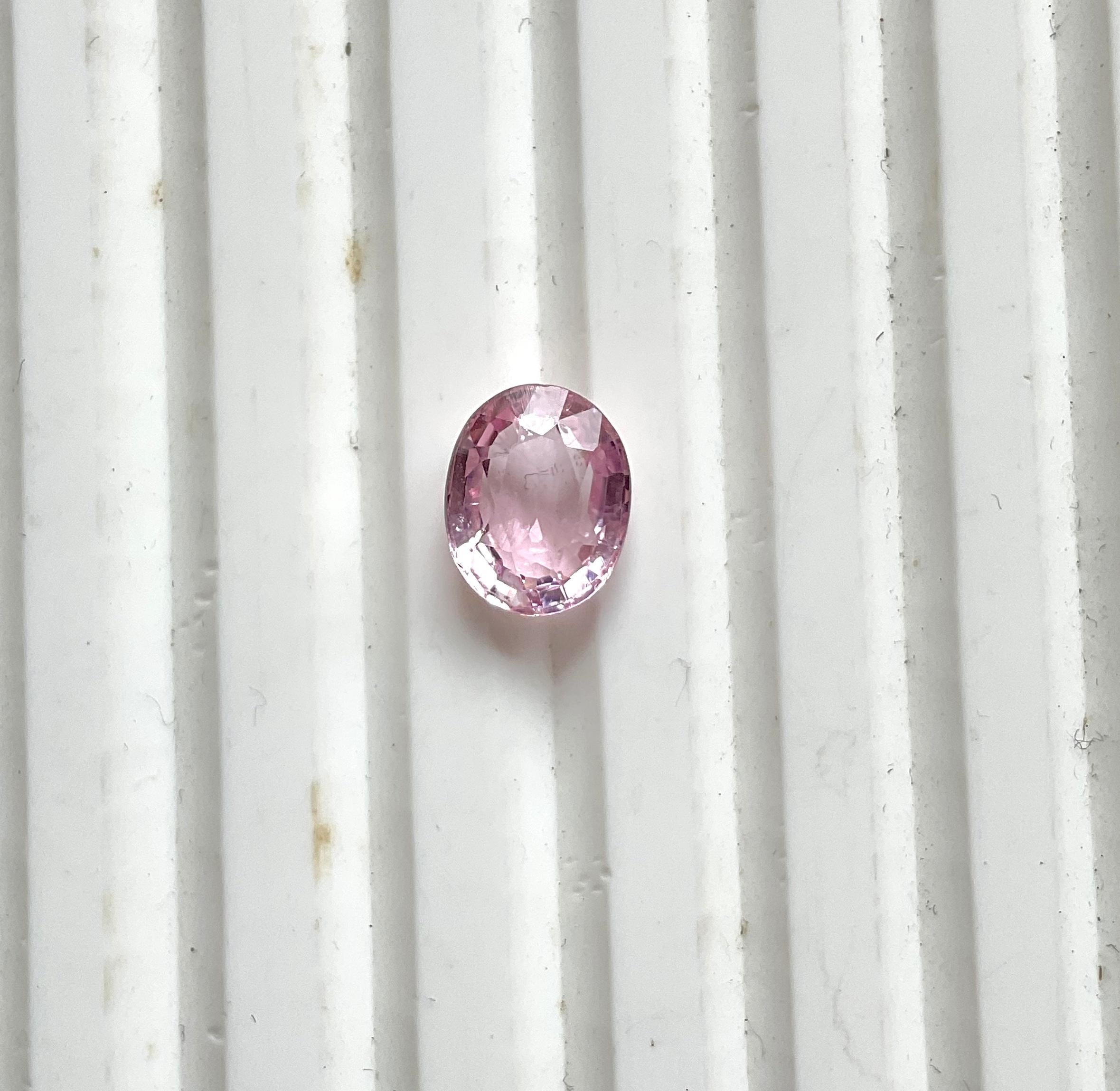 1.80 Carats Pink Tourmaline Oval Faceted Cut stone Top Quality Natural gemstone en vente 2
