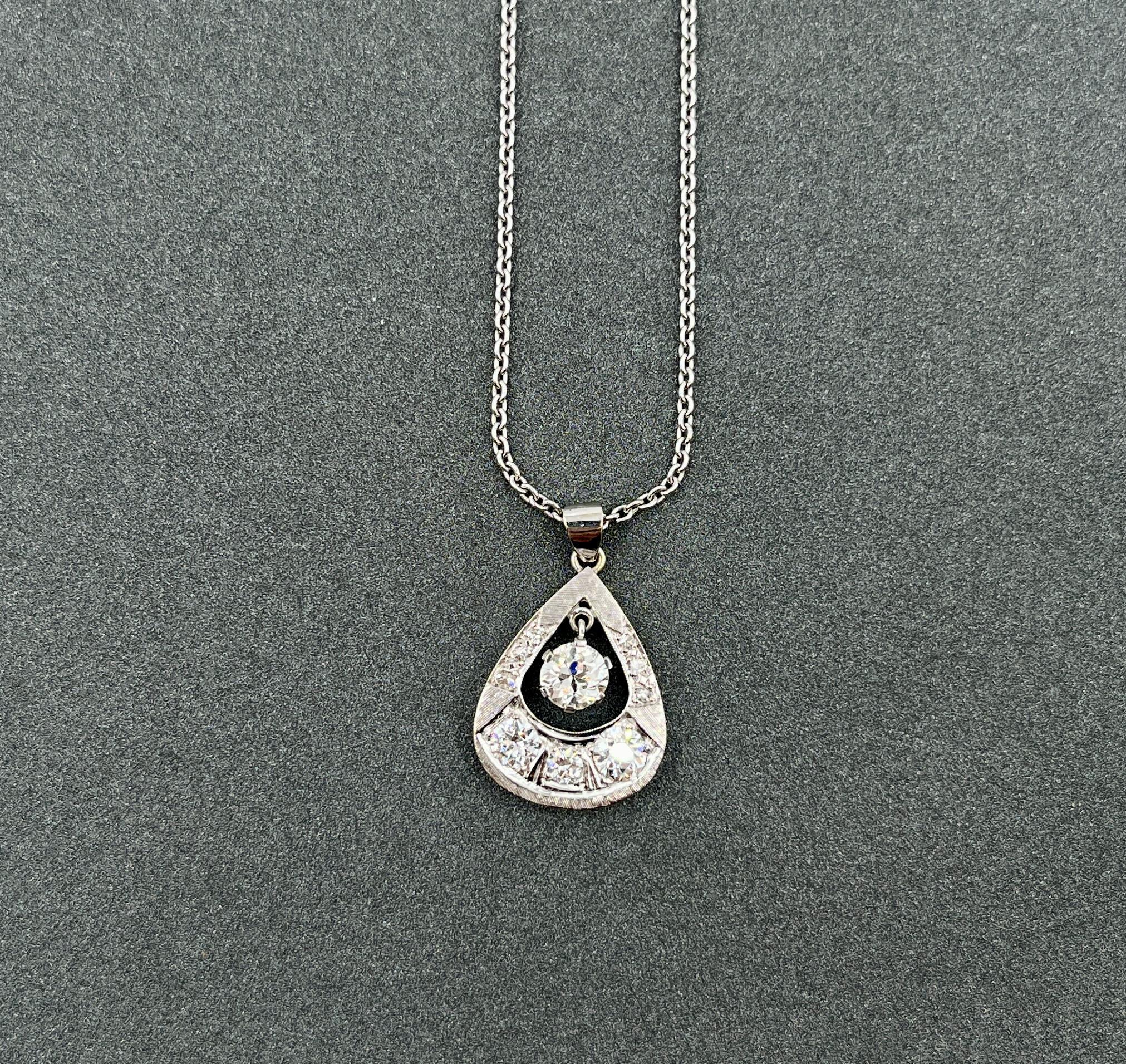 Moderno Ciondolo con diamante da 1,80 ct in vendita