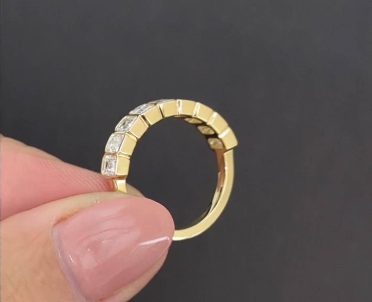 1,80 Karat Smaragdschliff Diamant Halb-Eternity-Ring Gelbgold im Zustand „Neu“ im Angebot in Chicago, IL