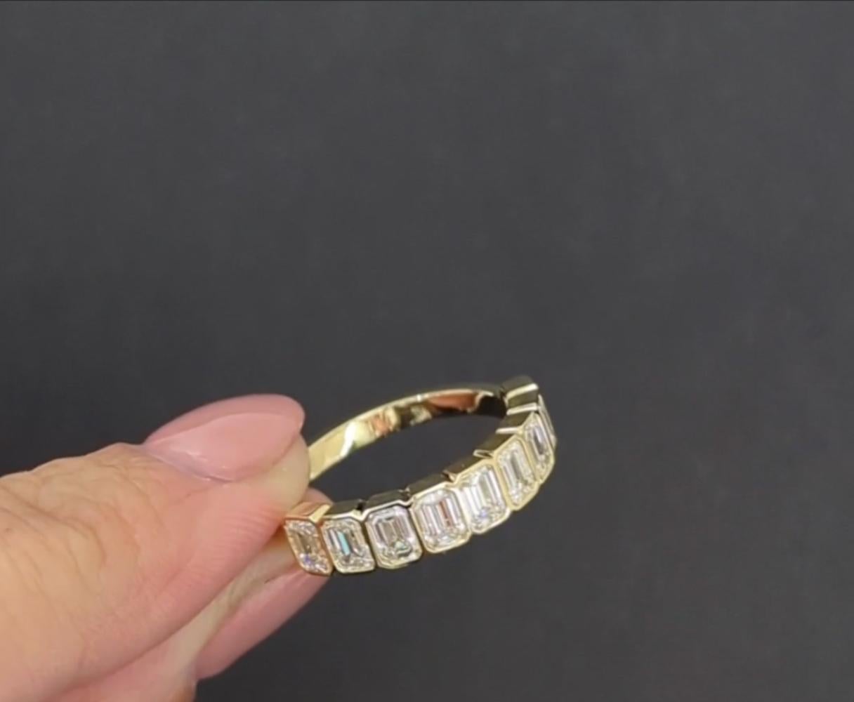 1,80 Karat Smaragdschliff Diamant Halb-Eternity-Ring Gelbgold im Angebot 1