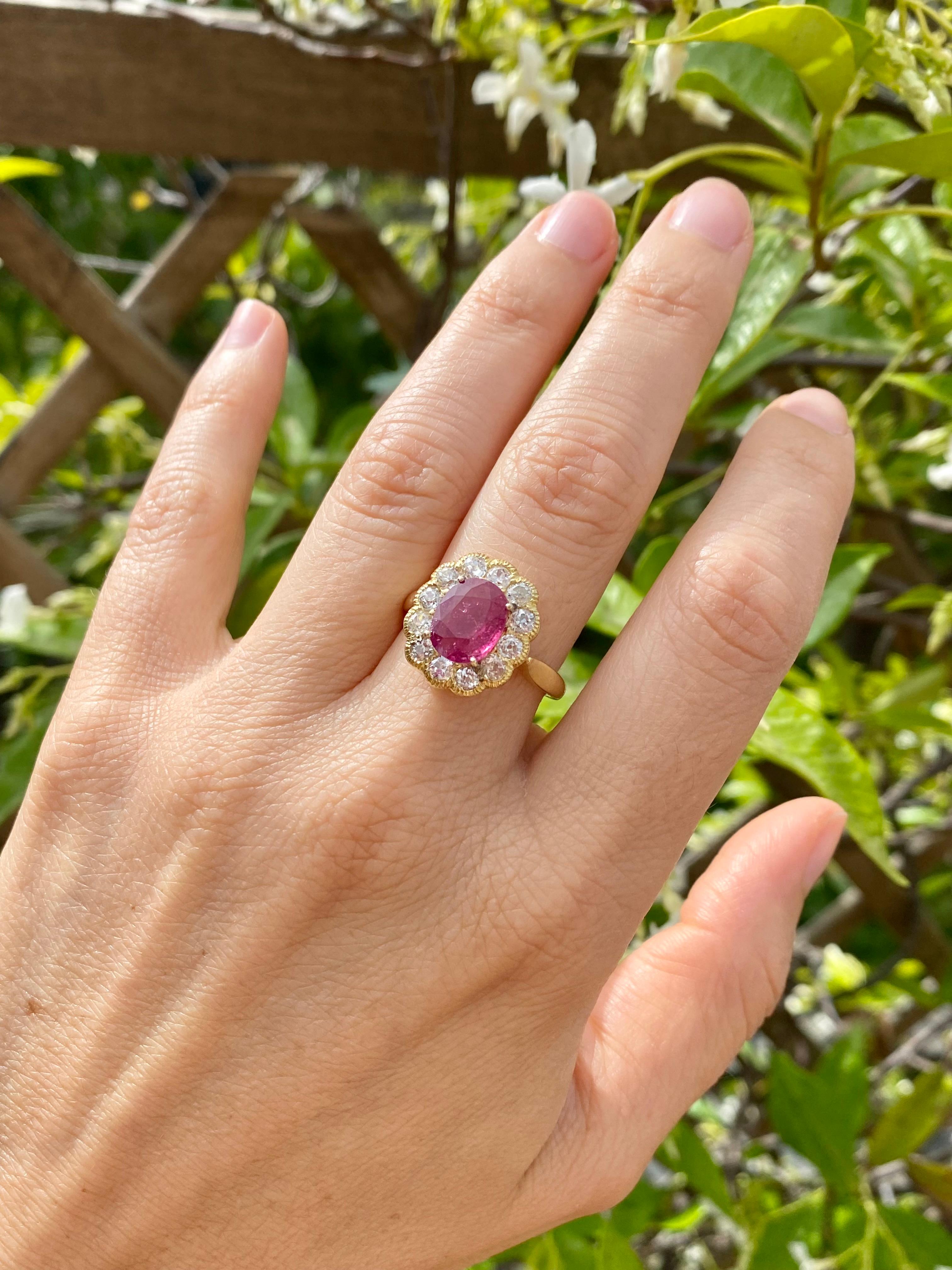 1800 2.50 Carat Ruby Diamond Gold Cluster Ring For Sale 8
