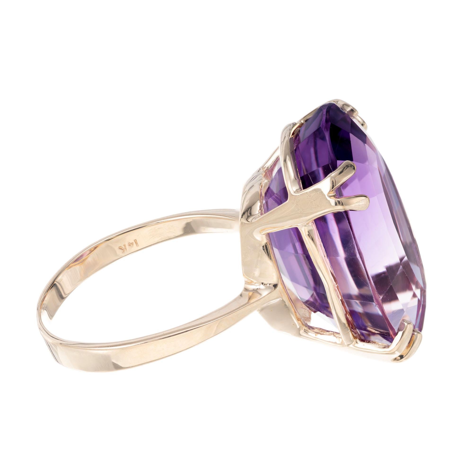 Oval Cut 18.00 Carat Amethyst Yellow Gold Cocktail Ring For Sale