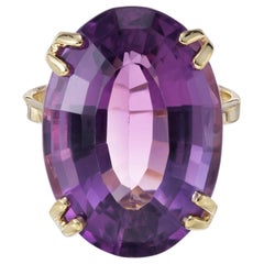 18.00 Carat Amethyst Yellow Gold Cocktail Ring