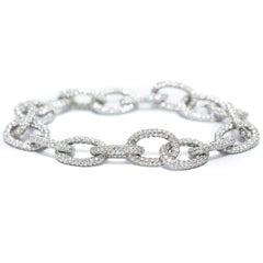 18.00 Carat Round Diamond 18 Karat White Gold Pave Set Diamond Chain Bracelet