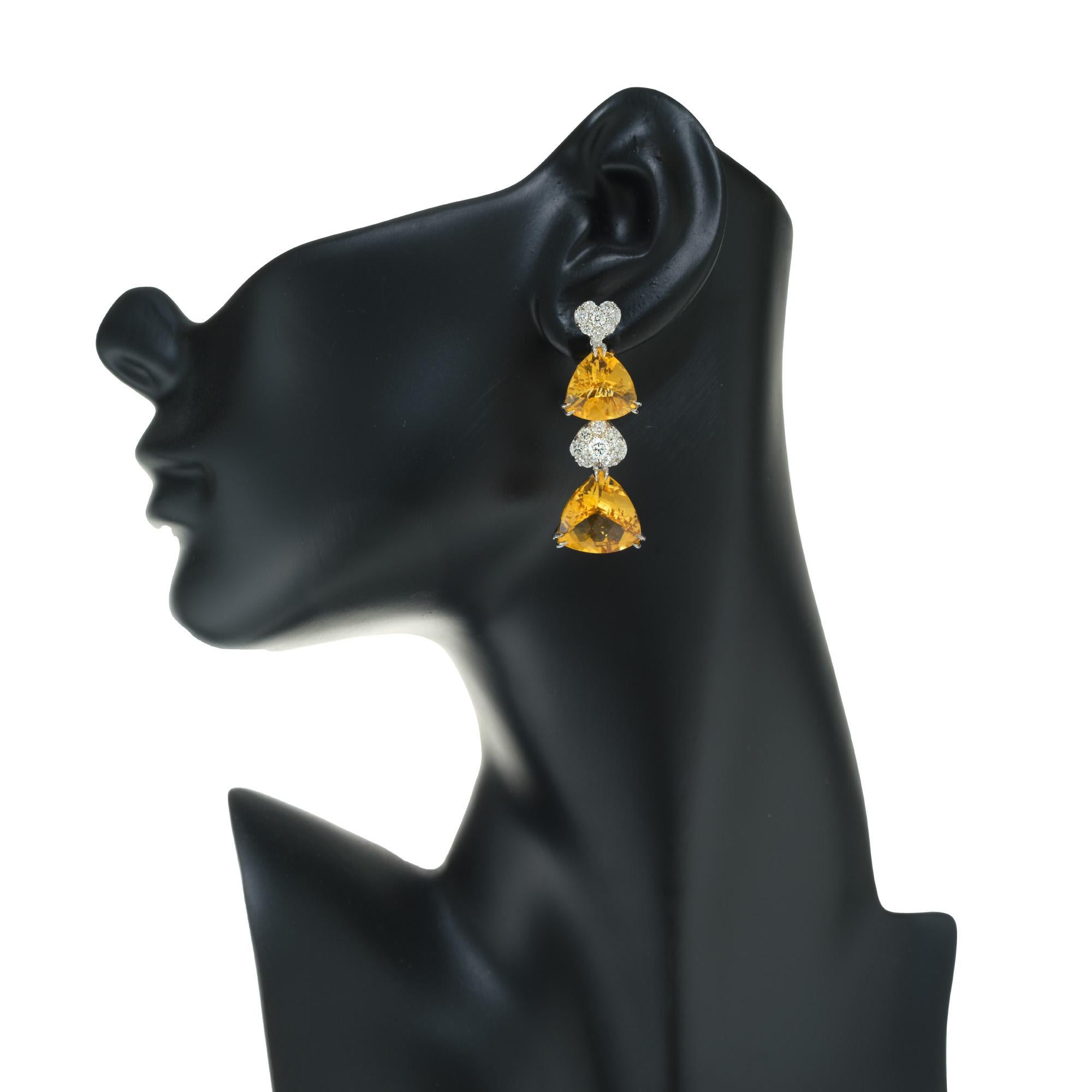 Clips d'oreilles pendants en or avec diamants et citrine jaune de 19,00 carats Pour femmes en vente