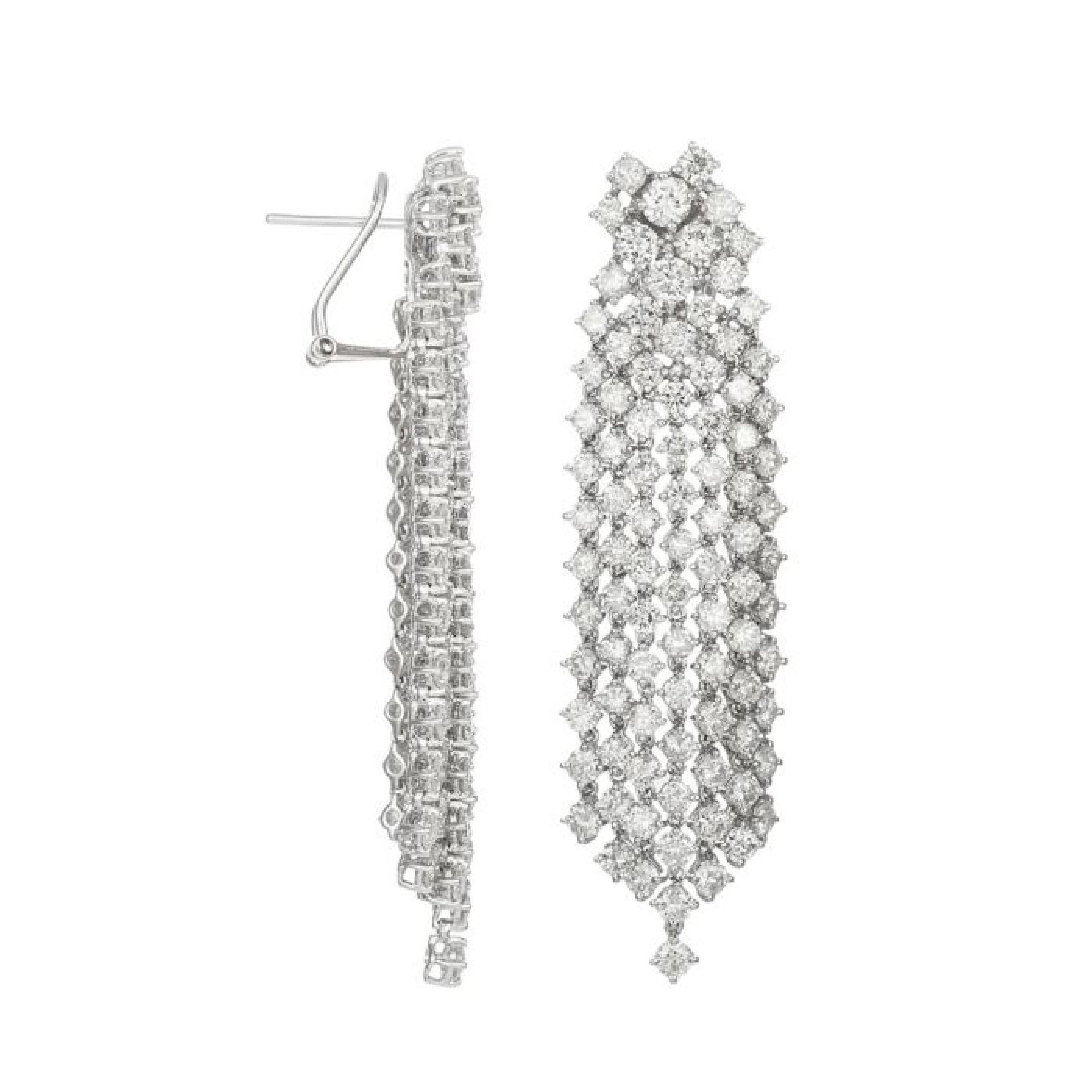 Women's 18.00 Carat Chandelier Diamond Earrings For Sale