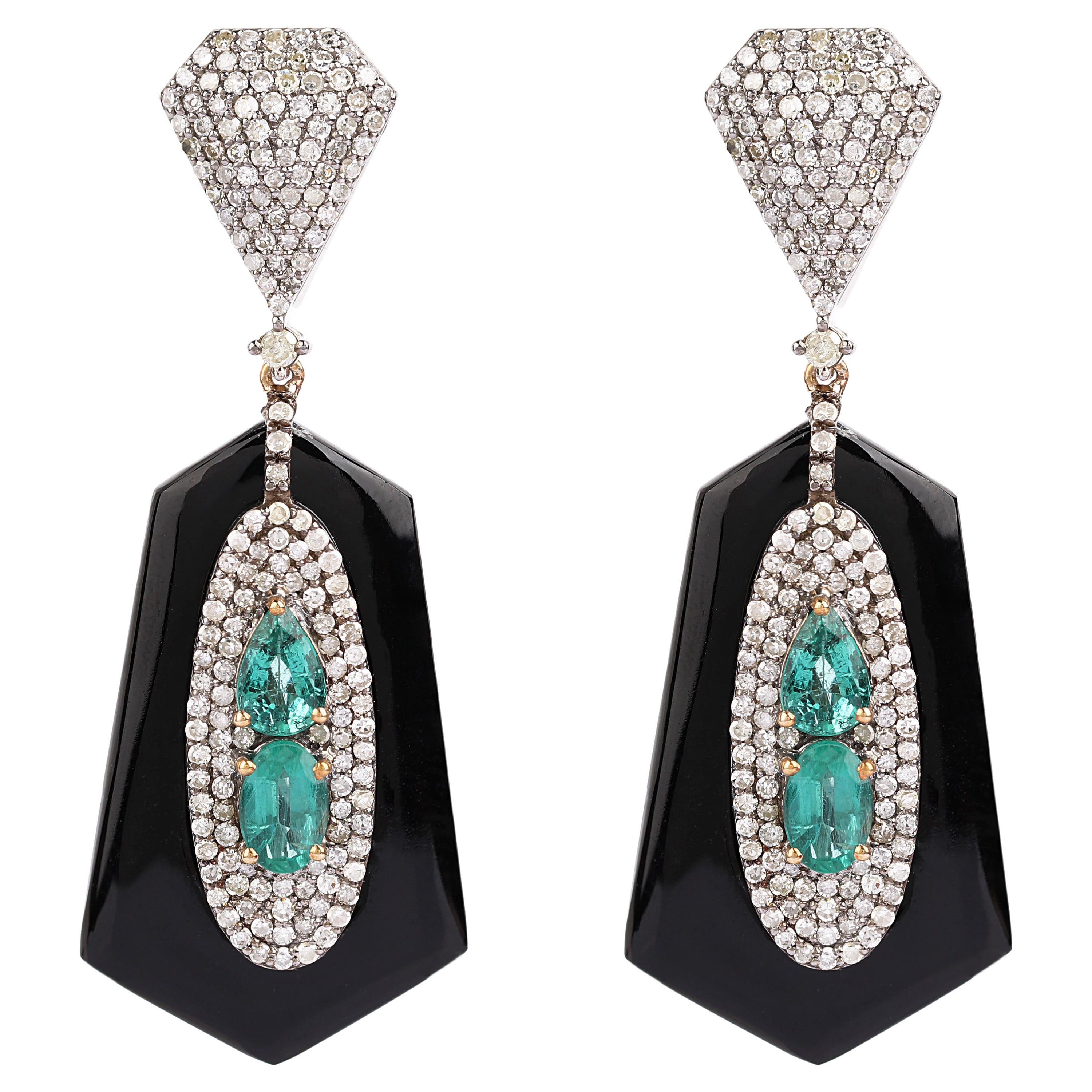 Boucles d'oreilles en goutte de style Art déco en diamants, émeraudes et onyx noir