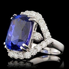 18.00 Carats Natural Tanzanite and Diamond 18k Solid White Gold Ring
