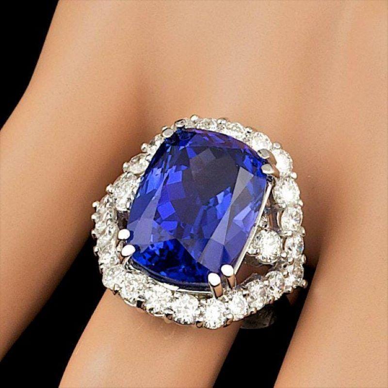 Anillo de oro blanco macizo de 18,00 quilates de tanzanita natural y diamantes Corte mixto en venta