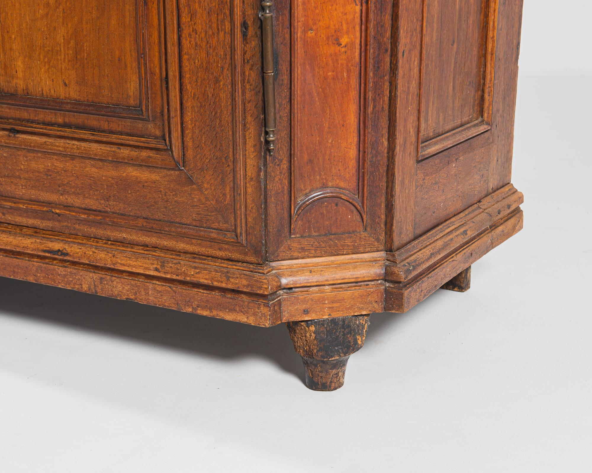 1800 Century European Wooden Armoire with Original Patina 2