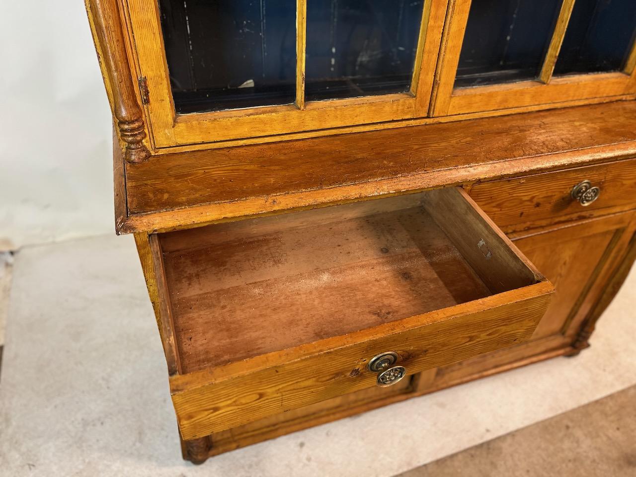 1800 Classic Stepback Cabinet 4