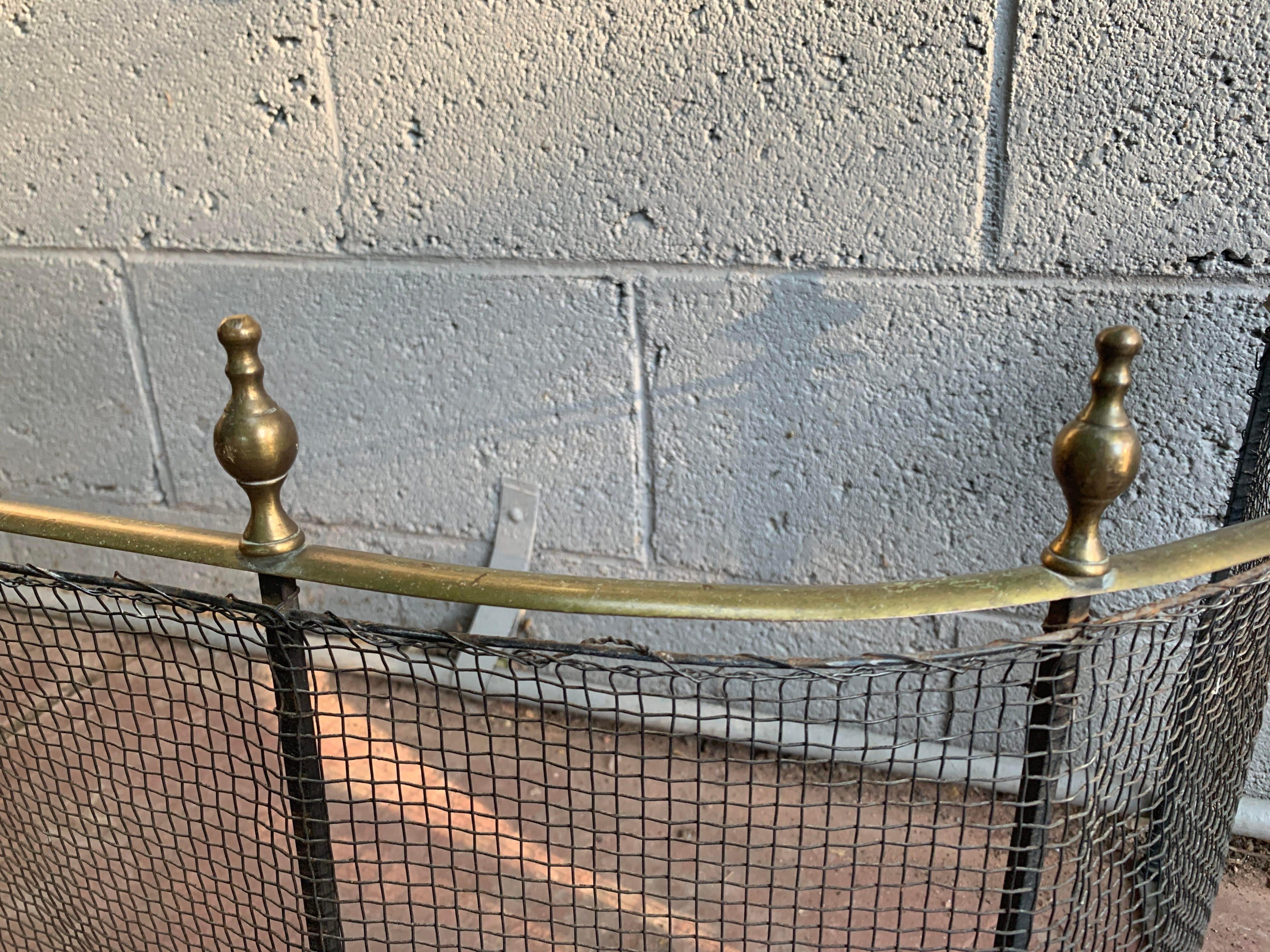 1800 Federal Style Brass and Wire Steeple Top Fire Fender For Sale 2