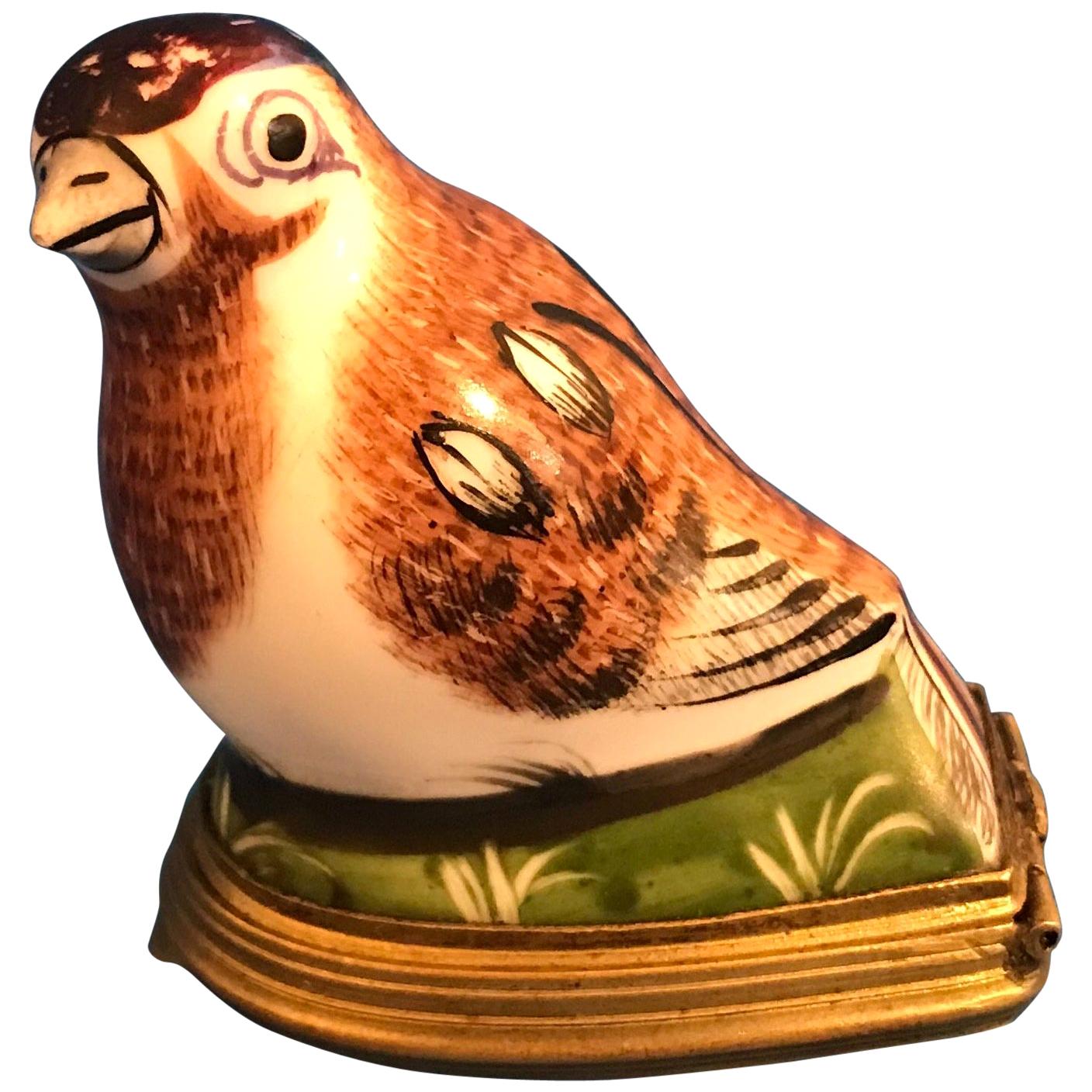 1800 Porcelain Bonbonniere of a Painted Bird For Sale