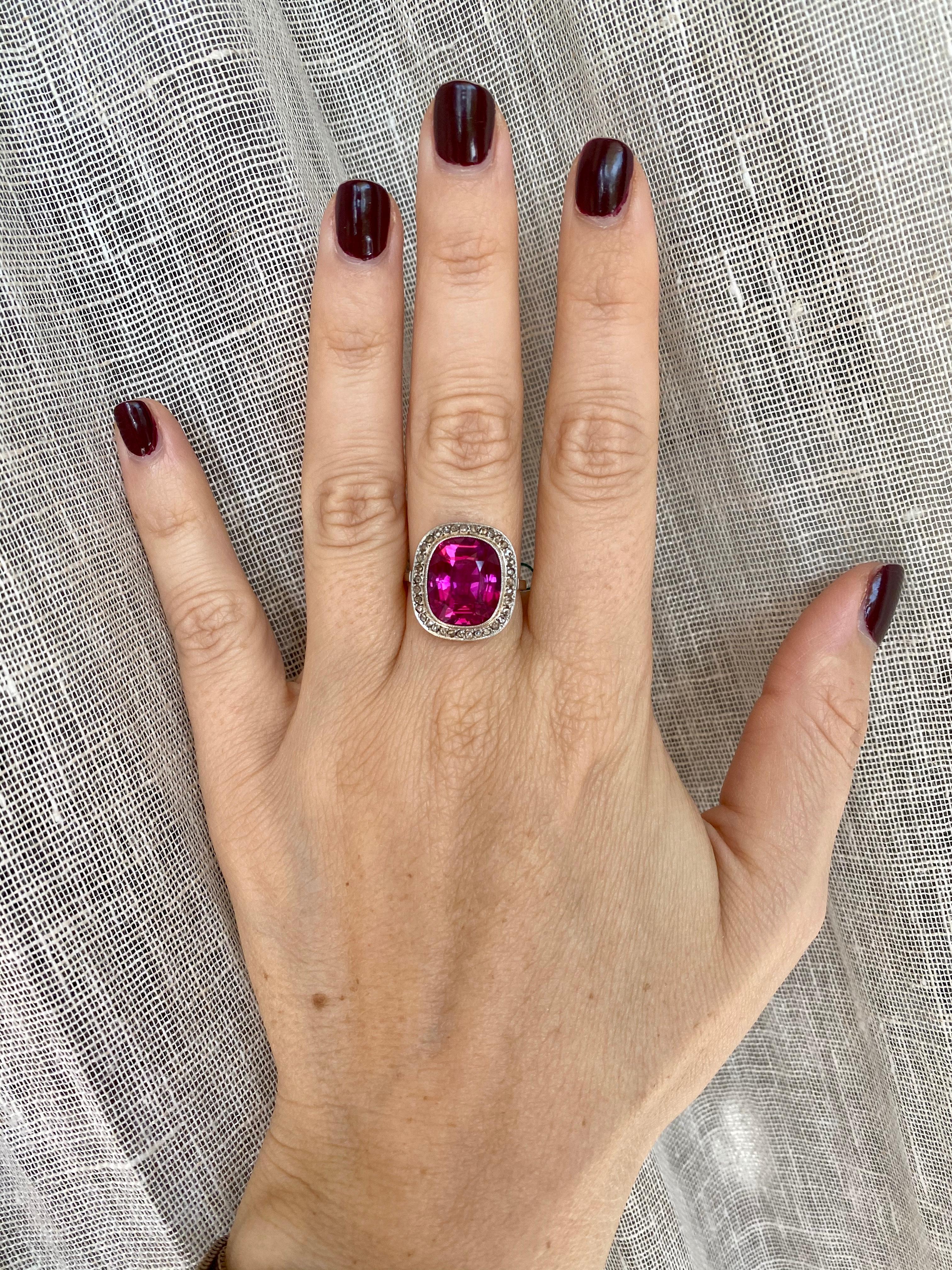 1800 Ruby Diamond Gold Cluster Ring 6