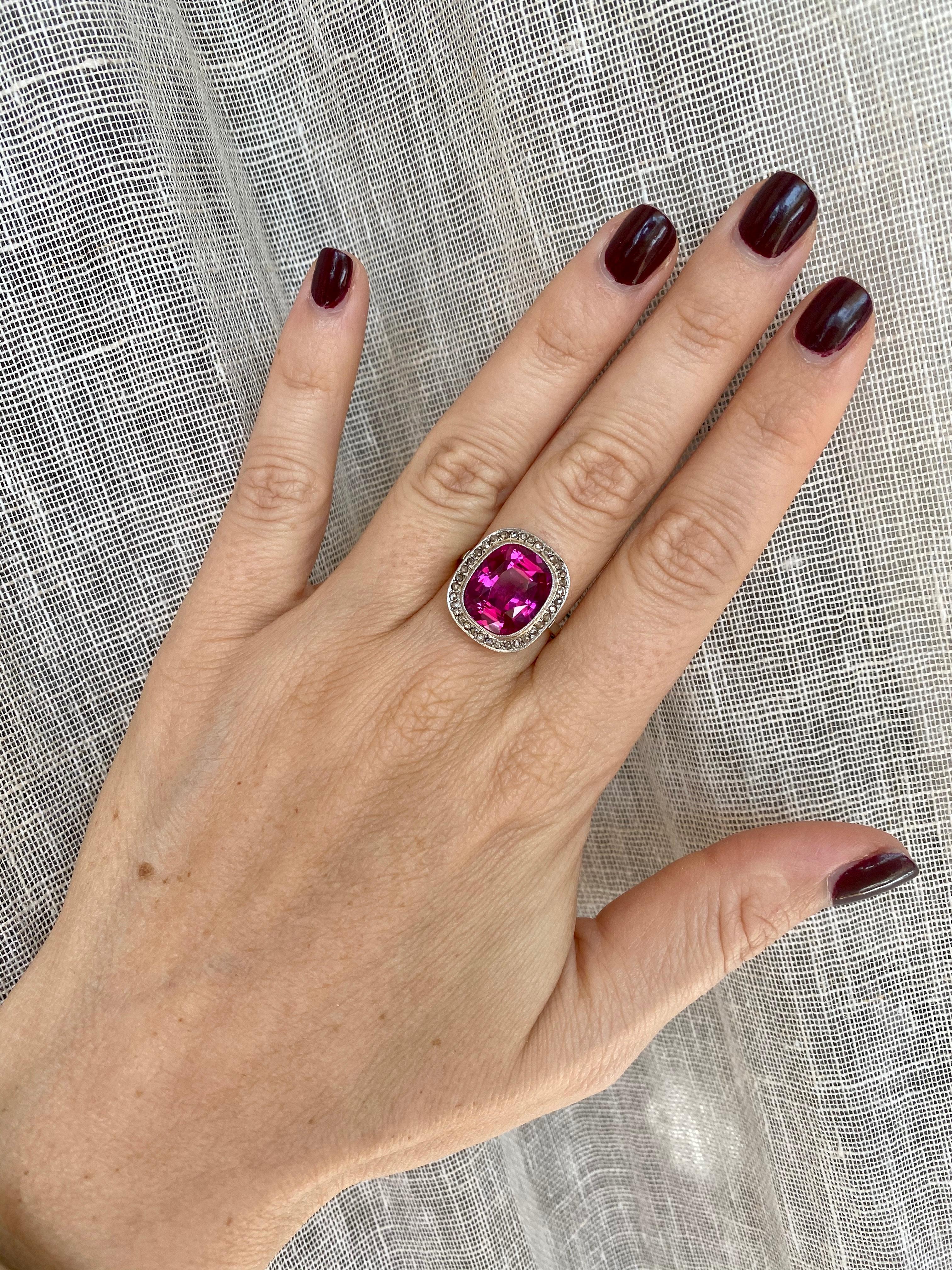 1800 Ruby Diamond Gold Cluster Ring 7