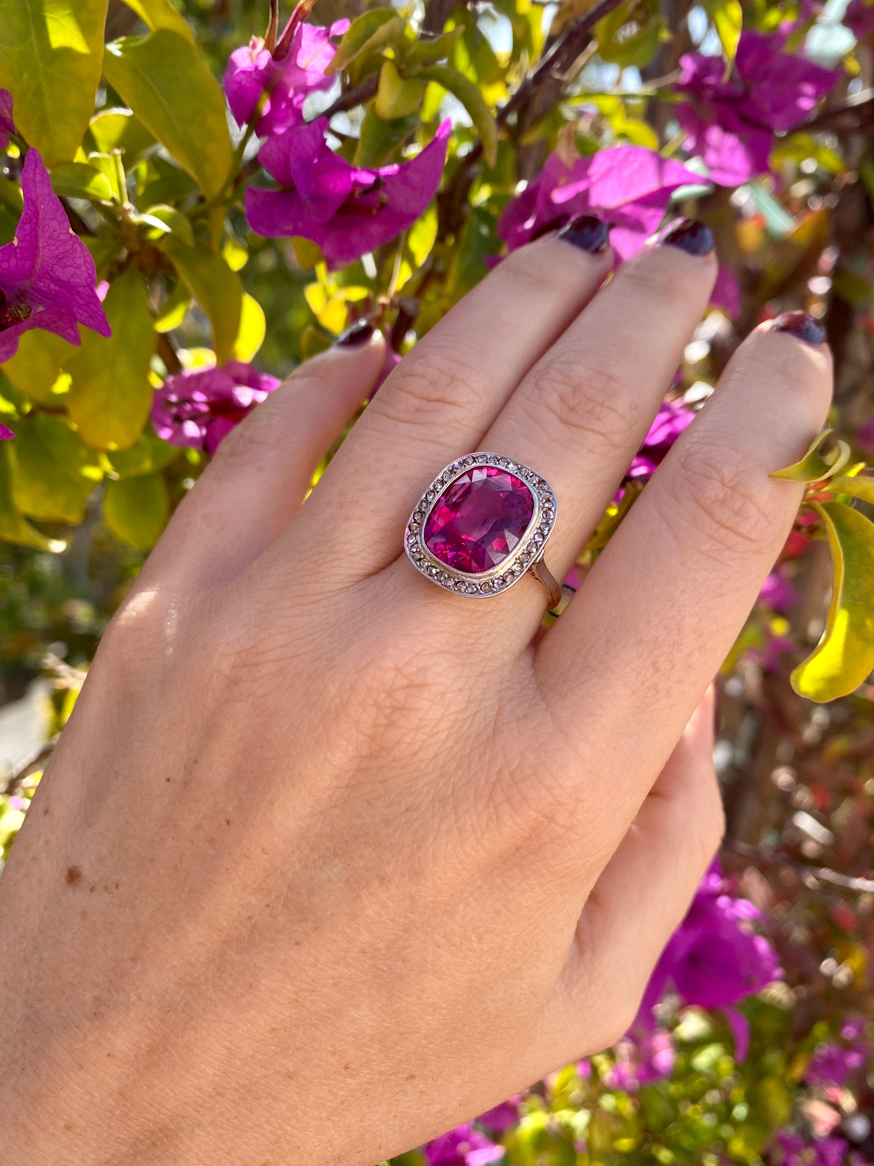 1800 Ruby Diamond Gold Cluster Ring 9