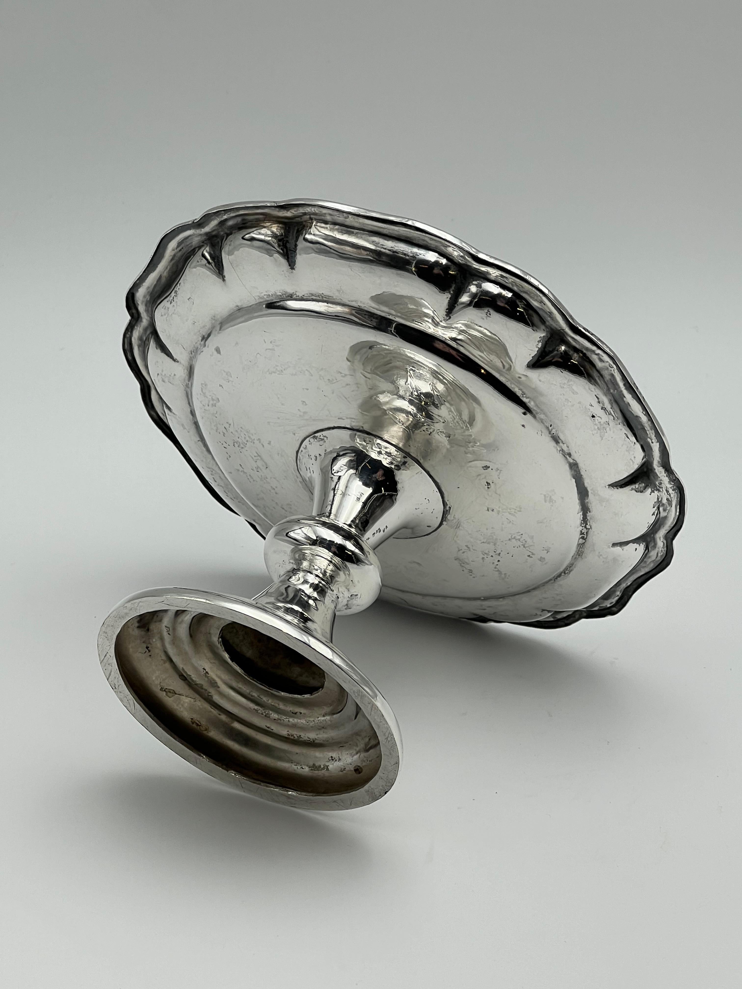 1800 - Un'antica base d'argento cinese / Tazza, fatta a mano, Nanchino in vendita 4