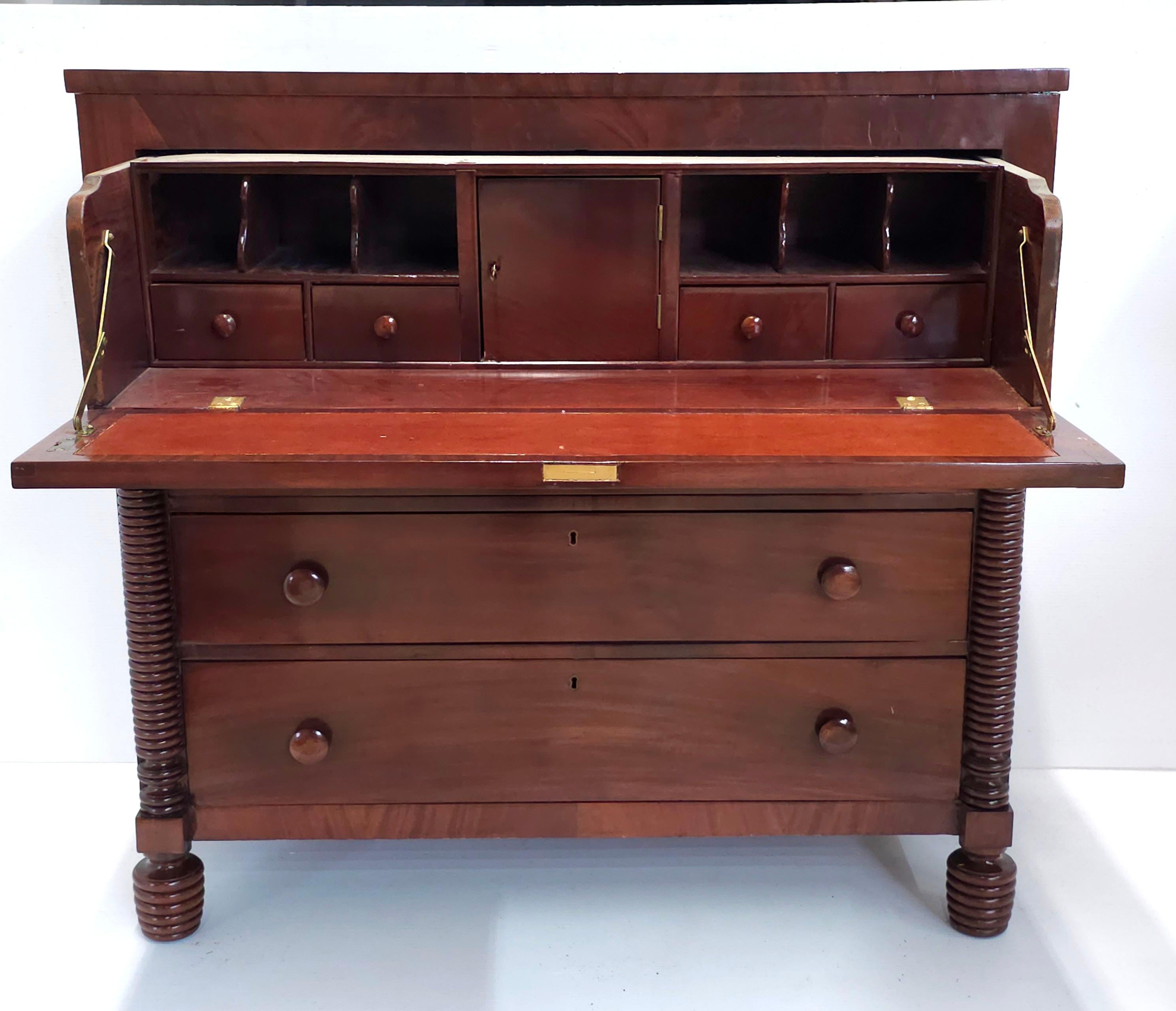1800s American Federal Mahogany Butler's Secretary Desk For Sale 9