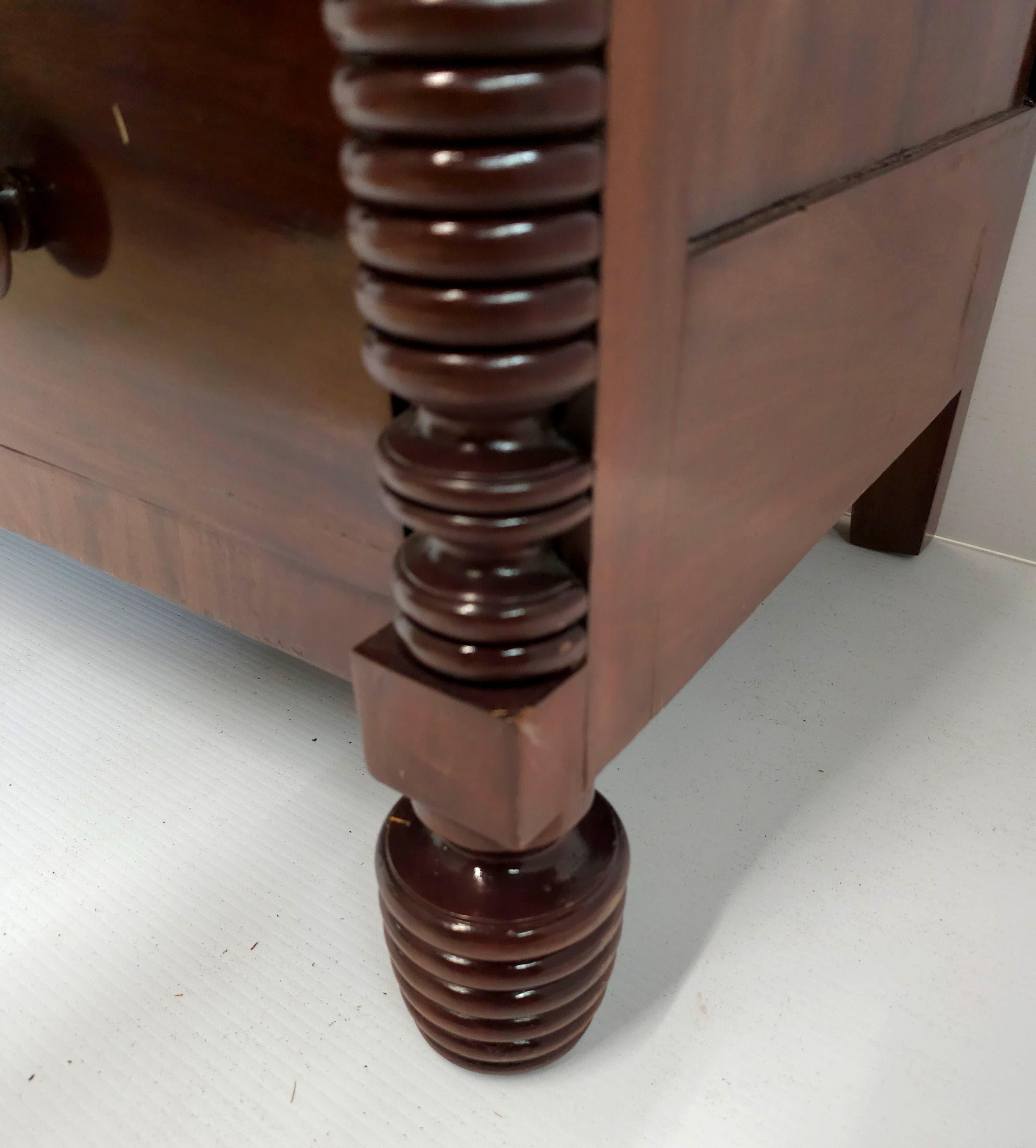 1800s American Federal Mahogany Butler's Secretary Desk For Sale 11