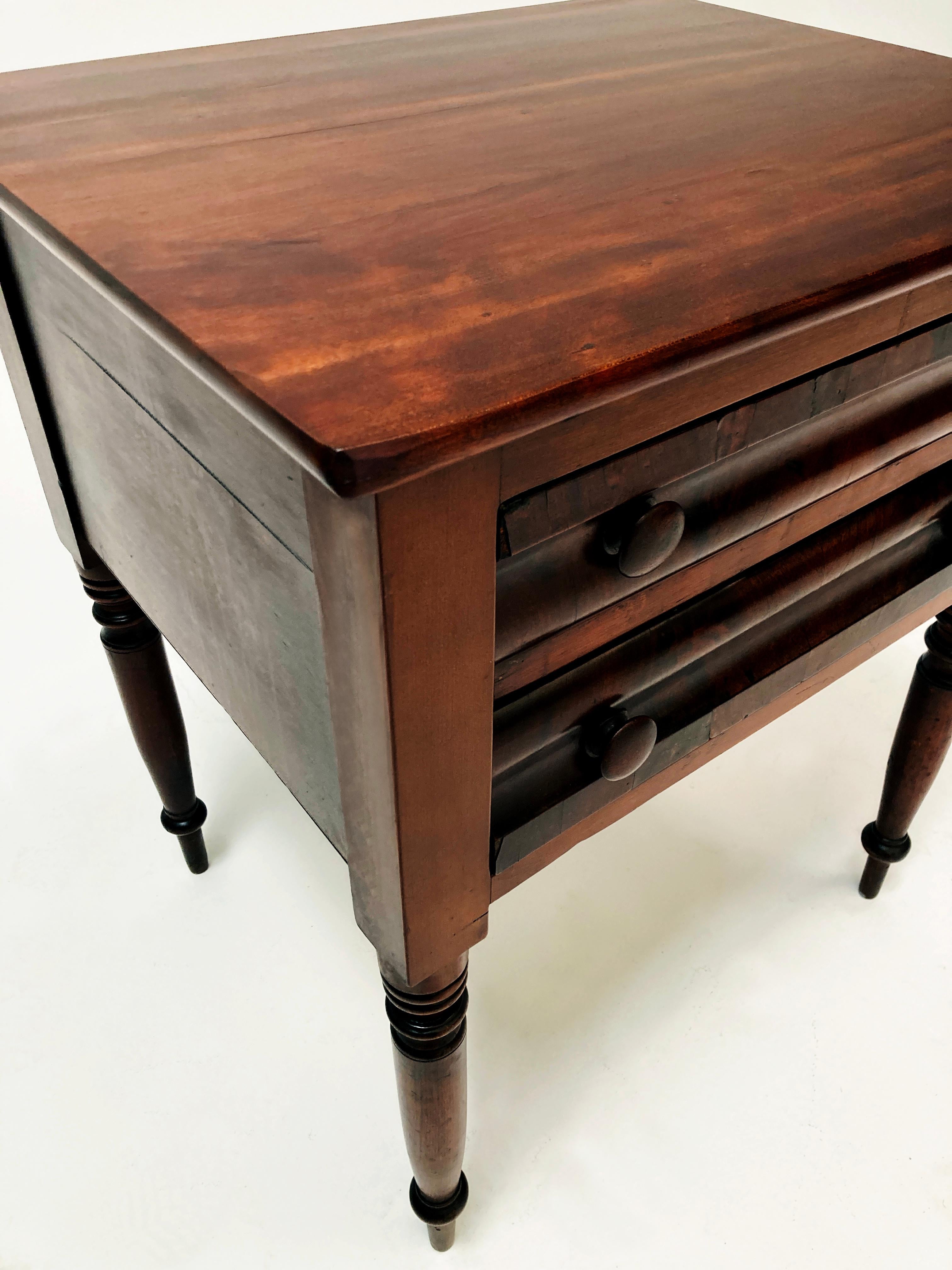 1800's American Federal Period 2 Drawer Side Table For Sale 1