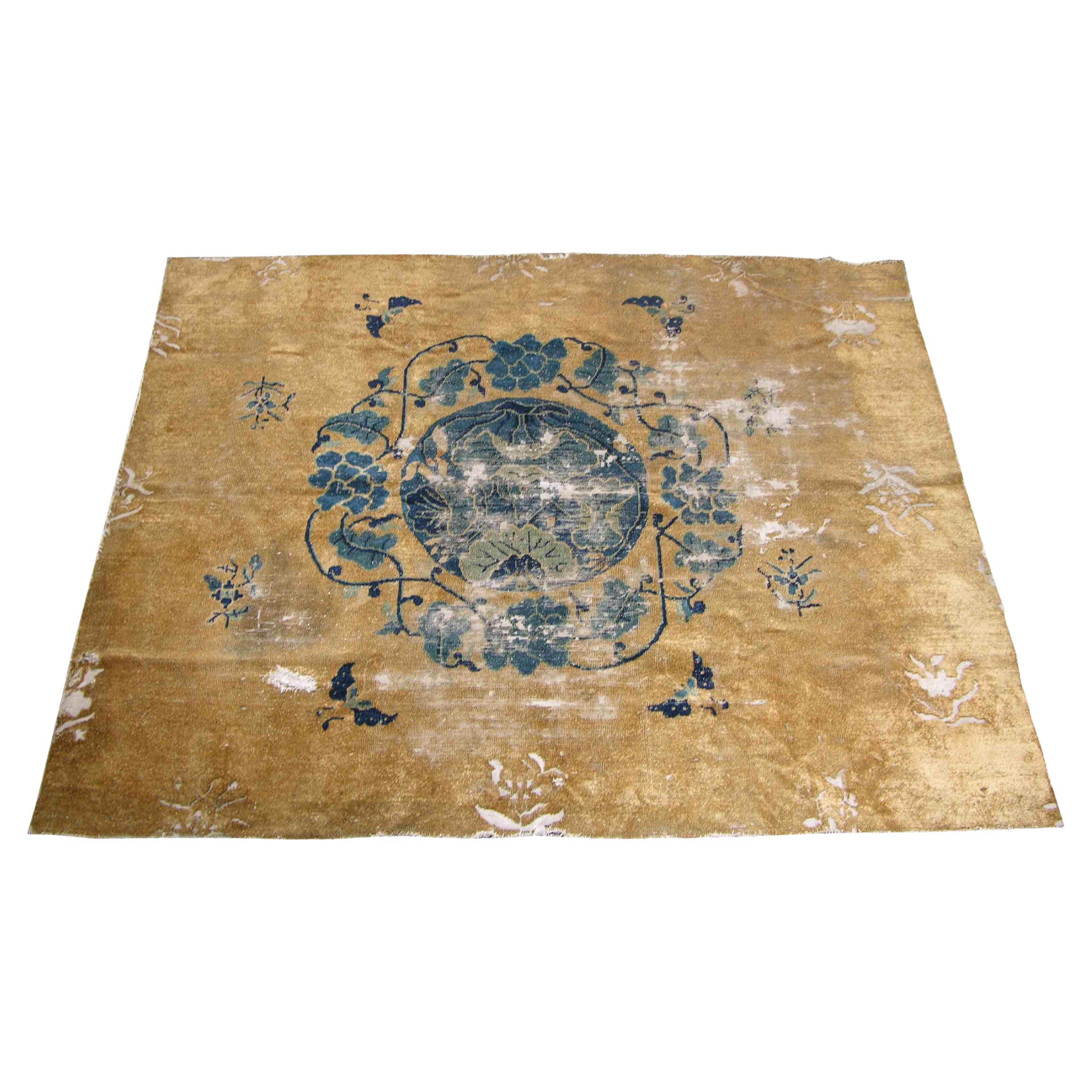 1800s Antique Chinese Floral Design Rug For Sale