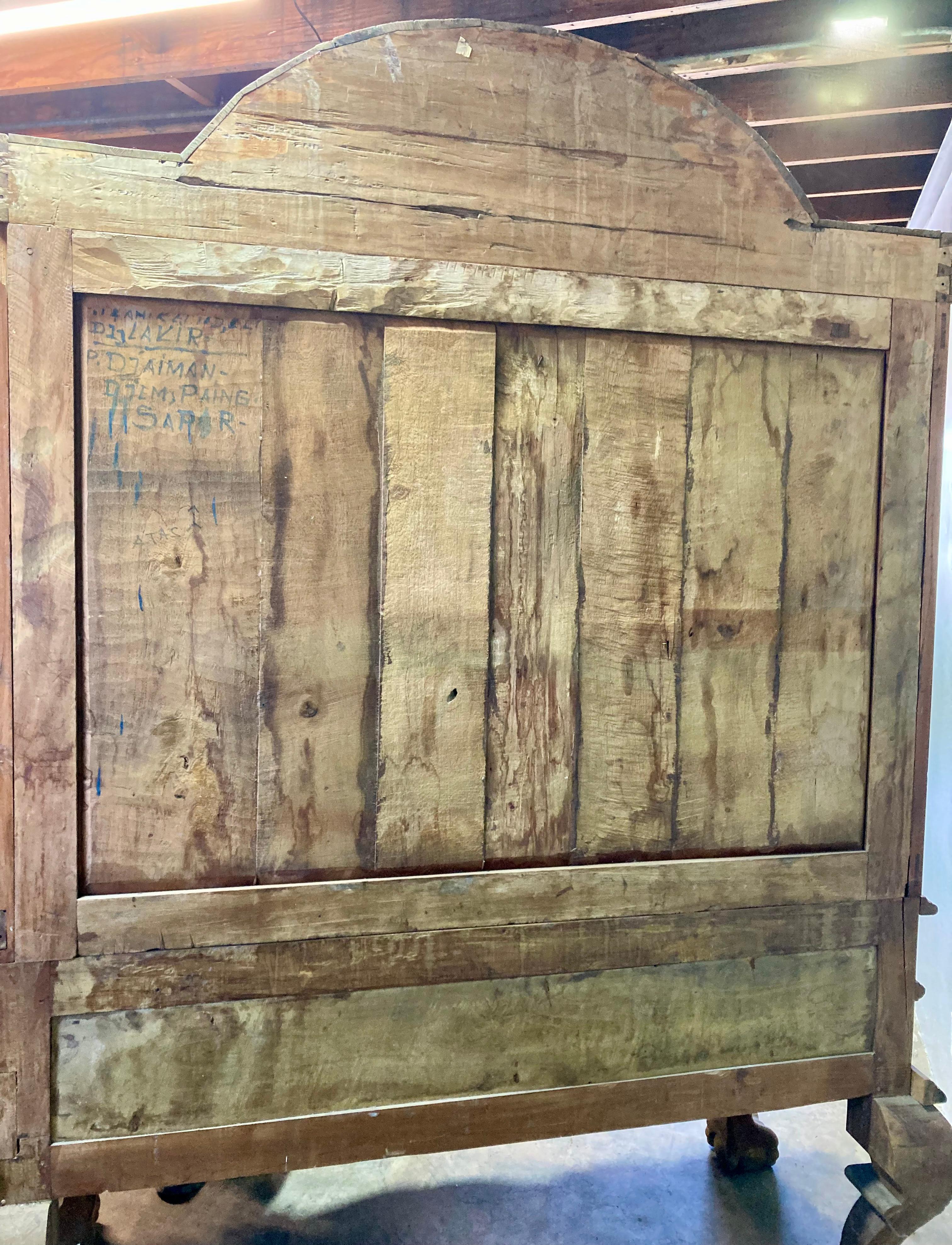 Armario de Madera de Teca Estilo Colonial Holandés Antiguo de 1800 en venta 5